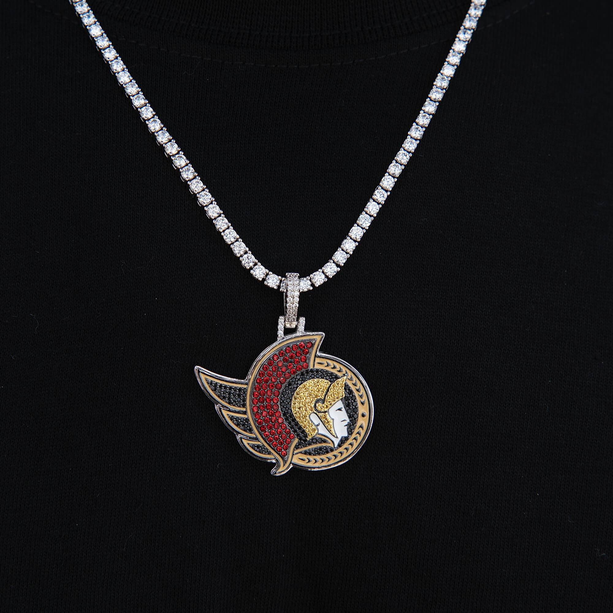 GLD Men Ottawa Senators Official NHL Logo Pendant in White Gold