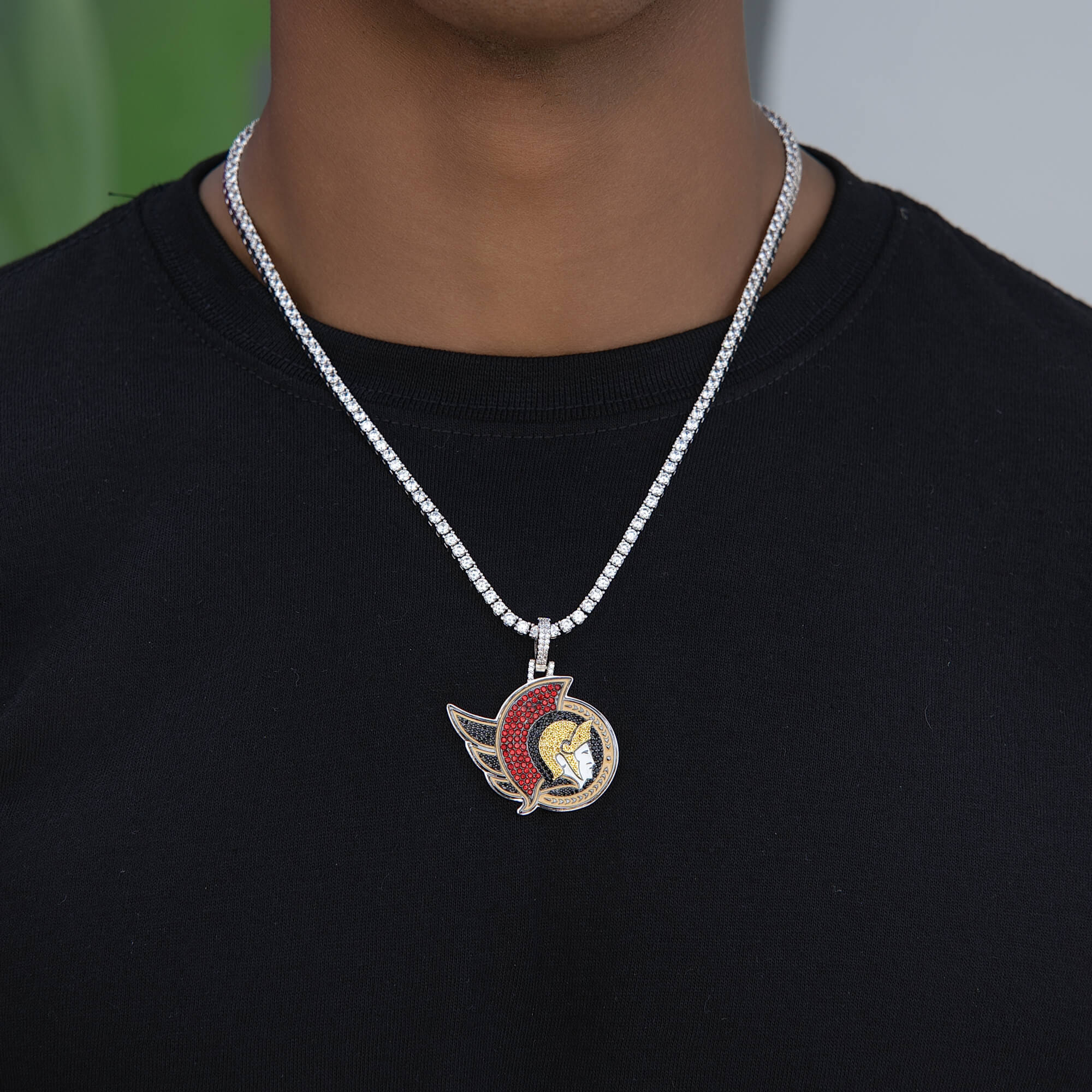 GLD Men Ottawa Senators Official NHL Logo Pendant in White Gold