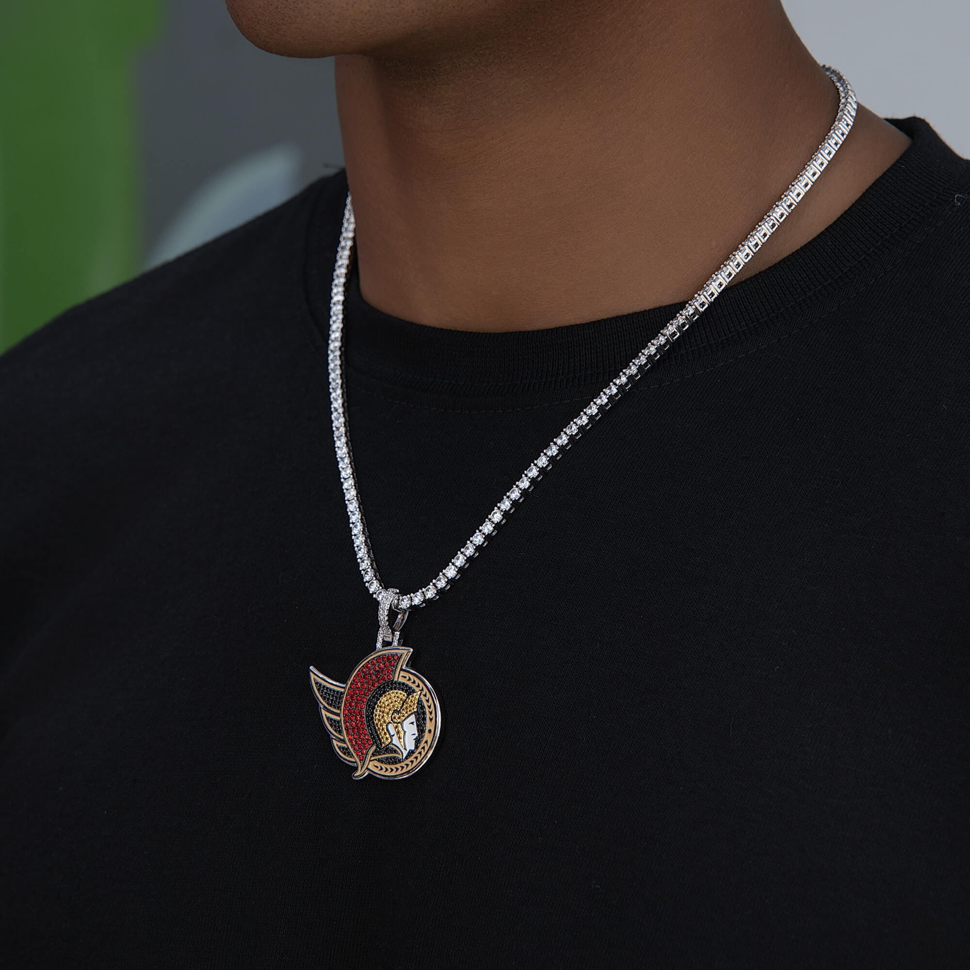 GLD Men Ottawa Senators Official NHL Logo Pendant in White Gold