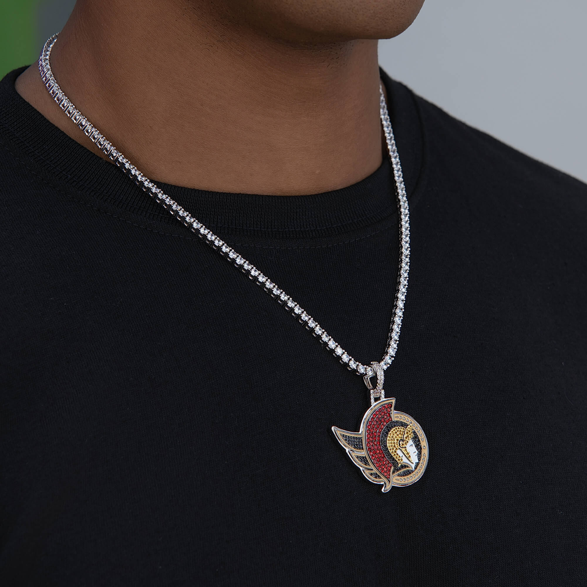 GLD Men Ottawa Senators Official NHL Logo Pendant in White Gold