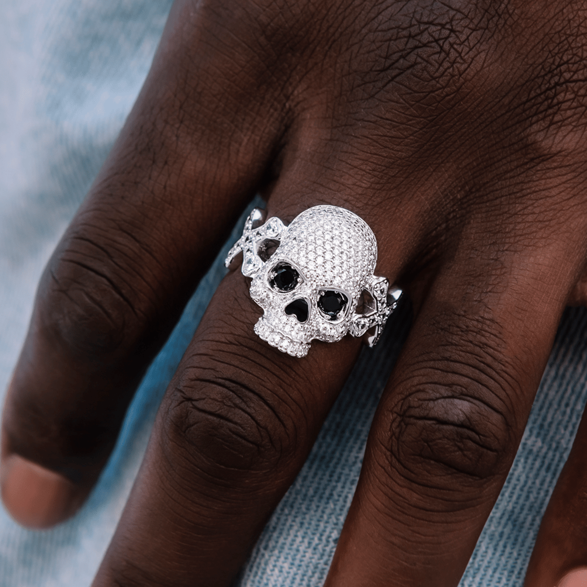 GLD PROMO Pave Skull Ring in White Gold Vermeil