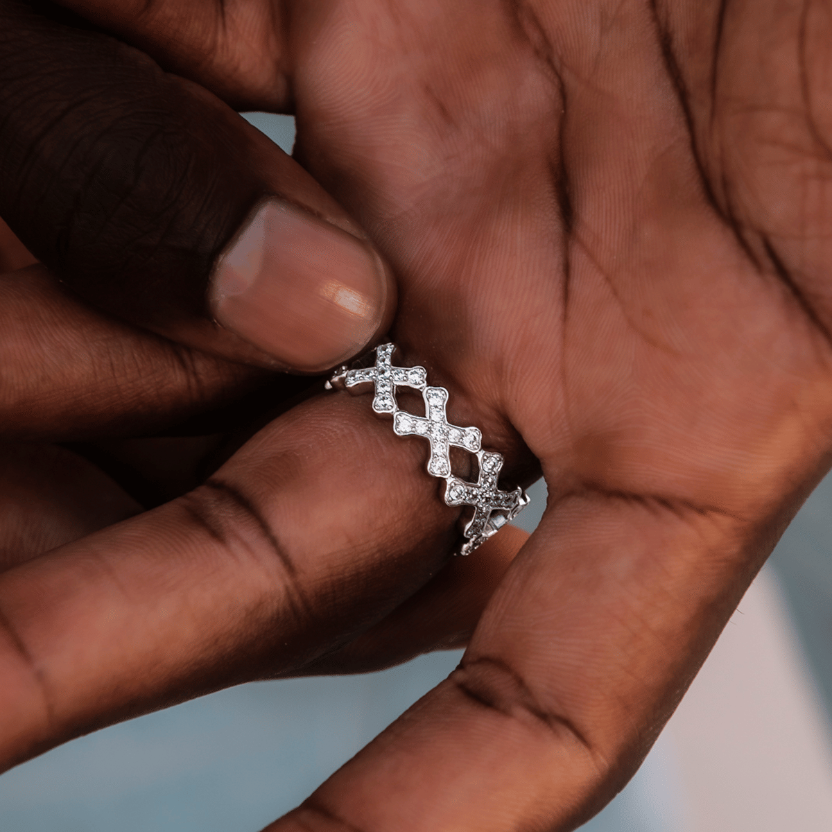 GLD PROMO Pave Skull Ring in White Gold Vermeil