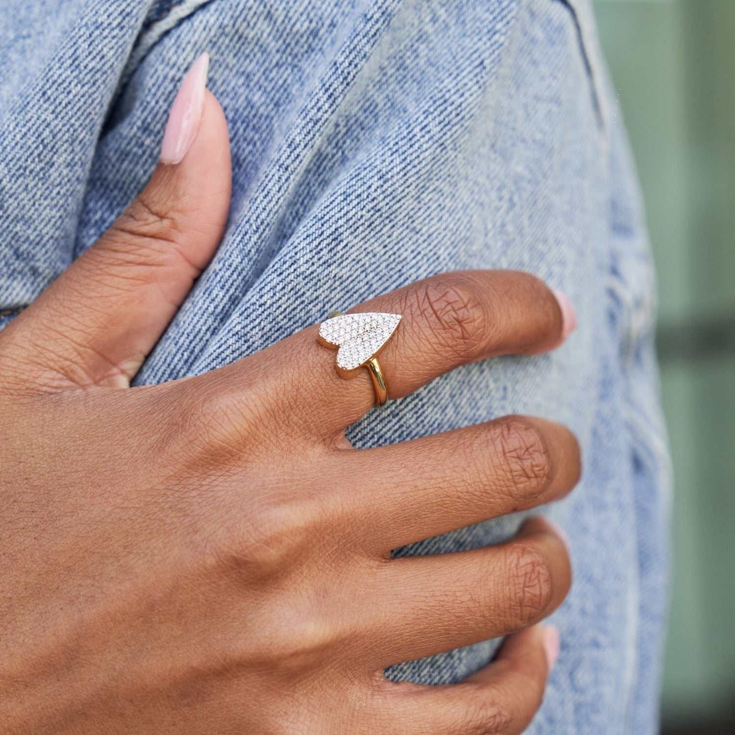 GLD PROMO - WOMEN Pave Heart Ring - Yellow Gold Vermeil