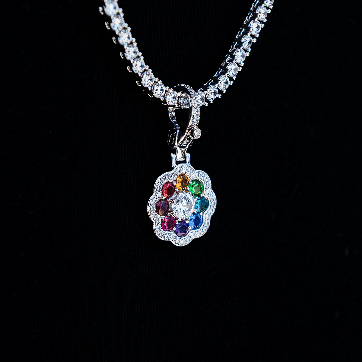 GLD PROMO - WOMEN Rainbow Flower Clip On Pendant in White Gold