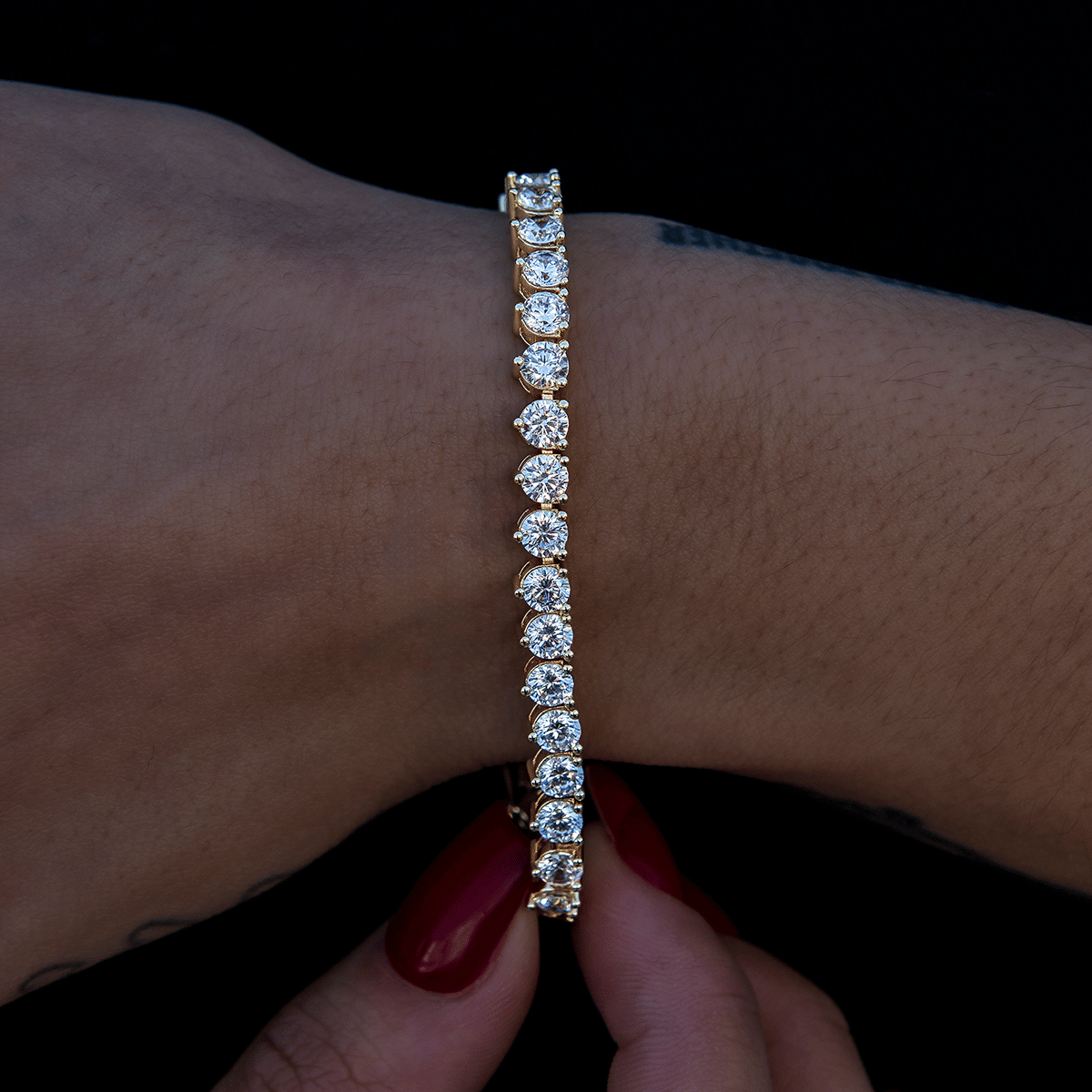 GLD PROMO - WOMEN 3 Prong Tennis Bracelet in Yellow Gold
