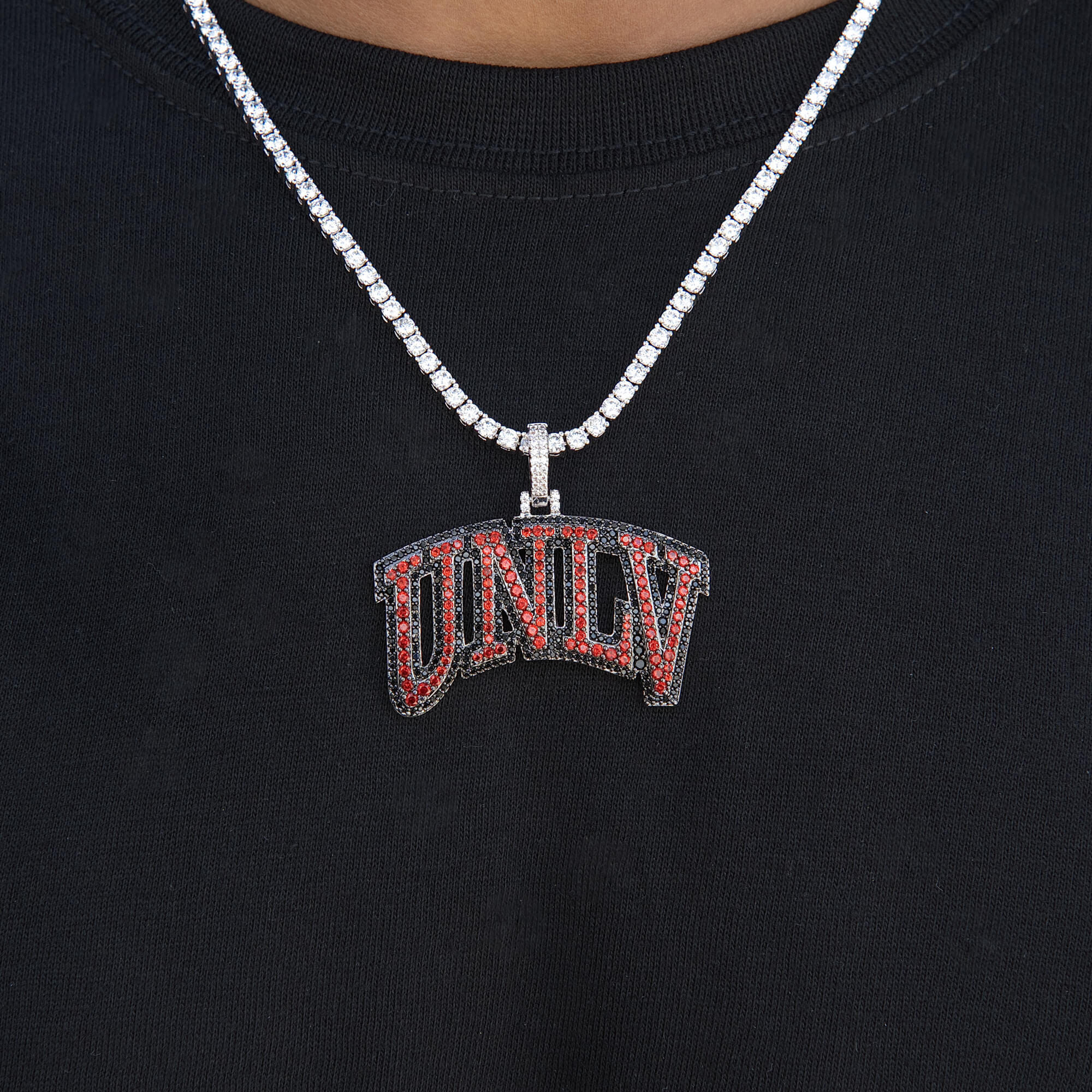 GLD Men University of Nevada Las Vegas Official NCAA Logo Pendant in White Gold