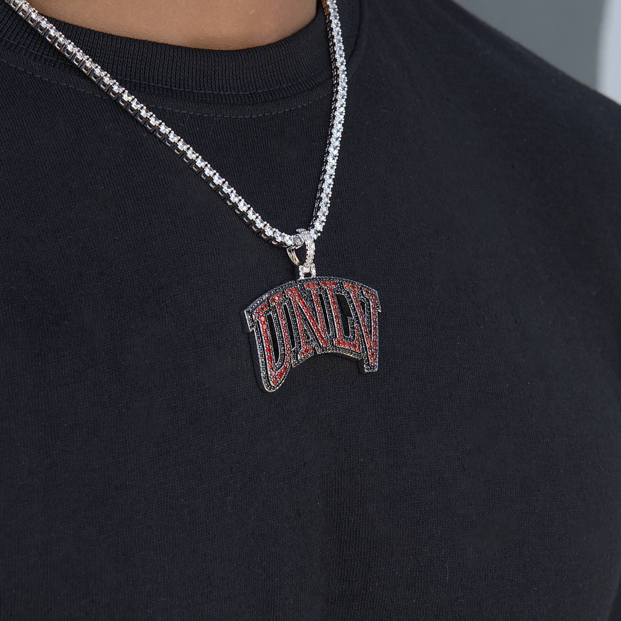 GLD Men University of Nevada Las Vegas Official NCAA Logo Pendant in White Gold