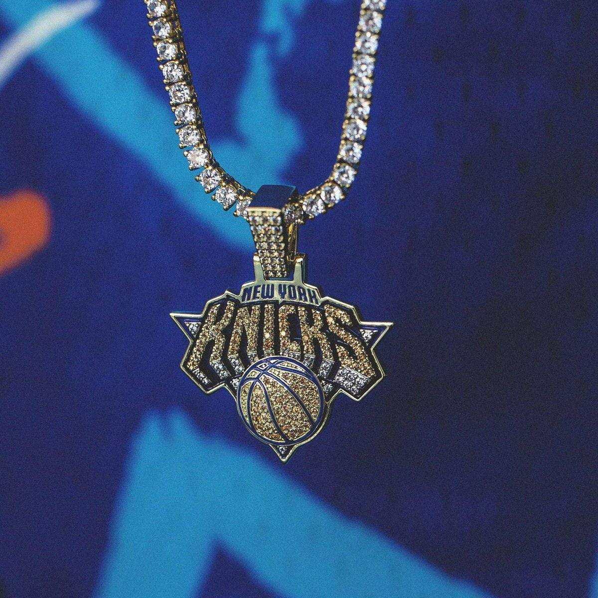 GLD Men New York Knicks Official NBA Logo Pendant