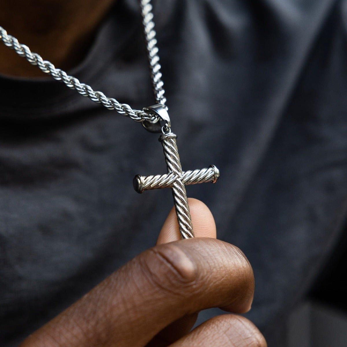 GLD Men Twisted Rope Cross Pendant in White Gold