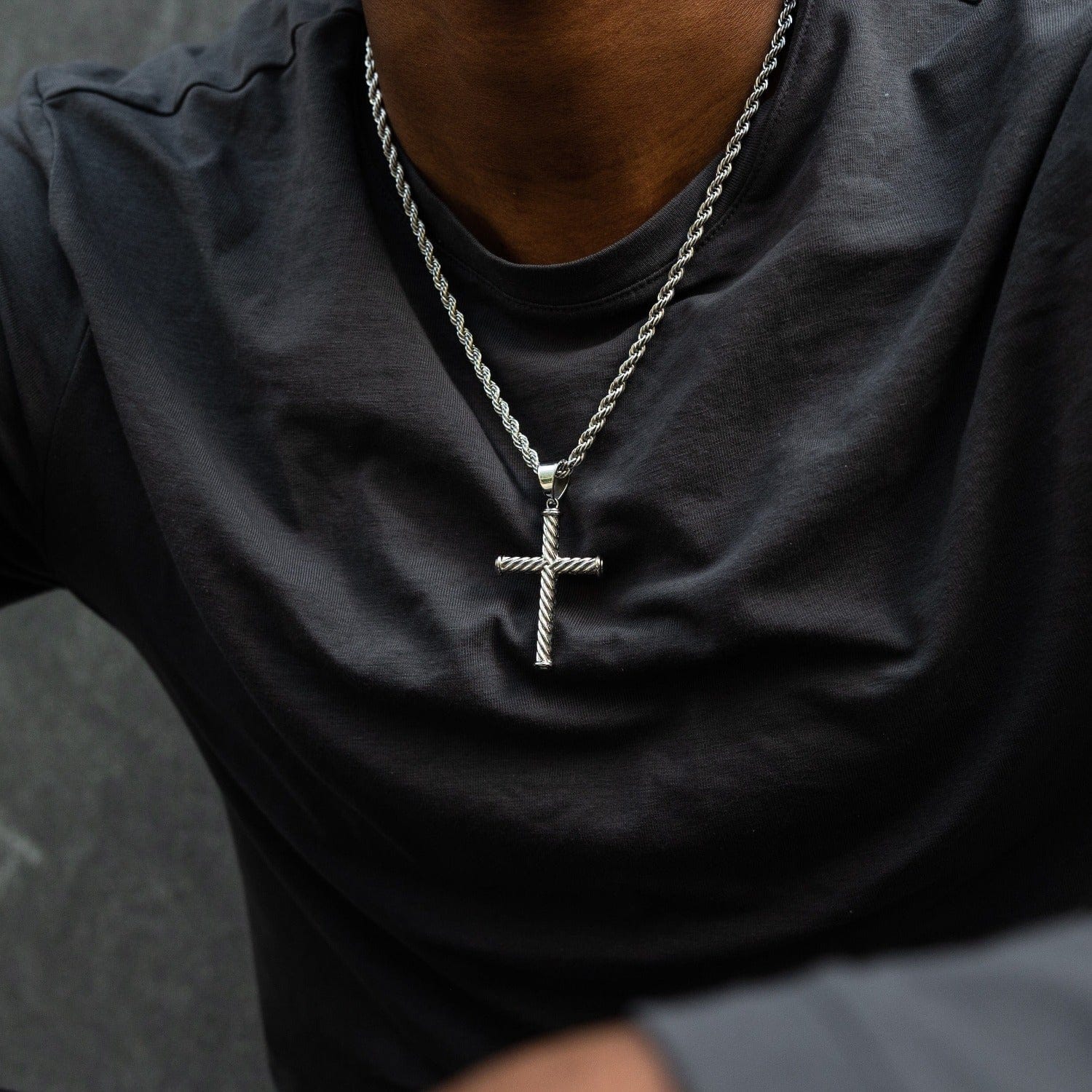 GLD Men Twisted Rope Cross Pendant in White Gold