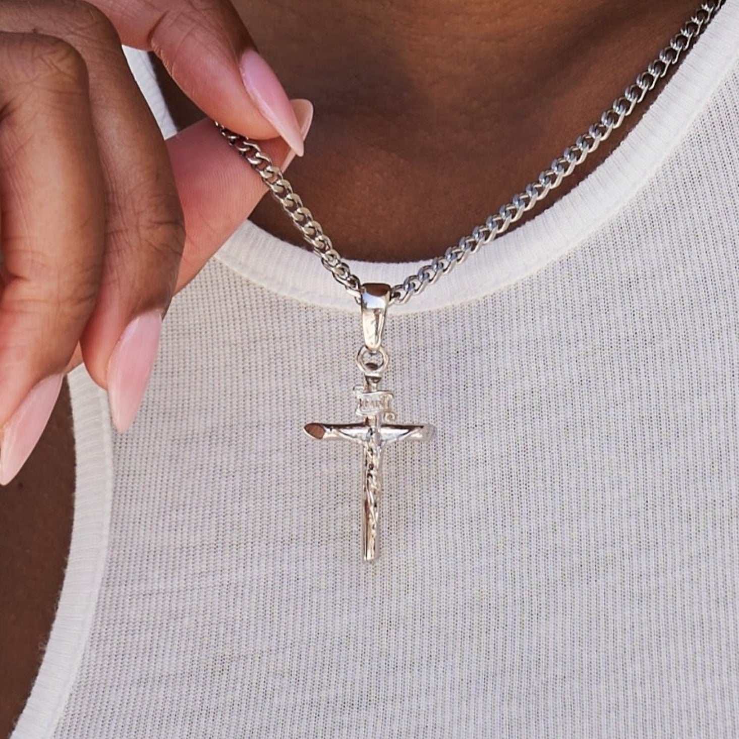 GLD Women Crucifix Cross Pendant in White Gold