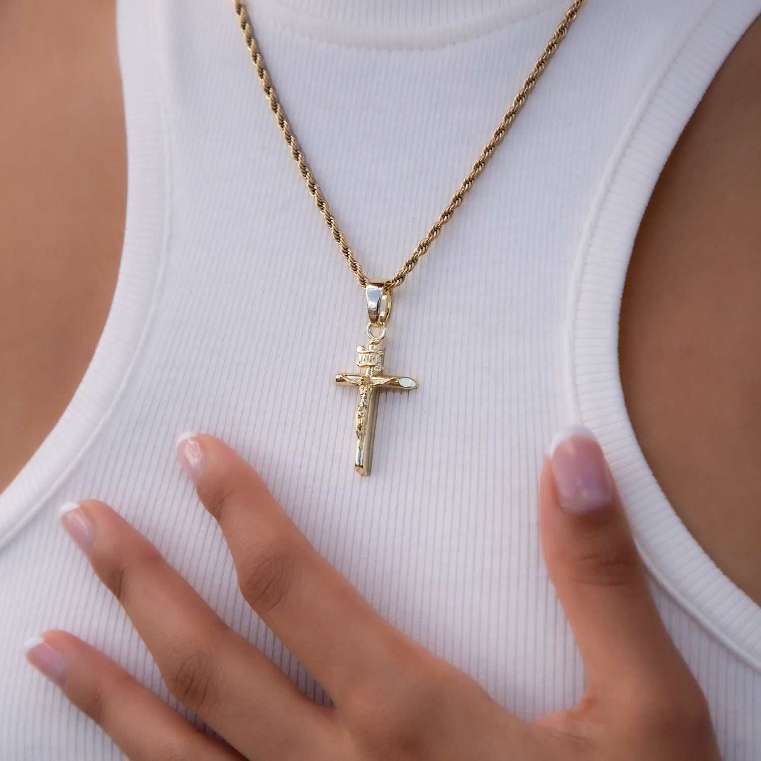 GLD Women Crucifix Cross Pendant in Yellow Gold