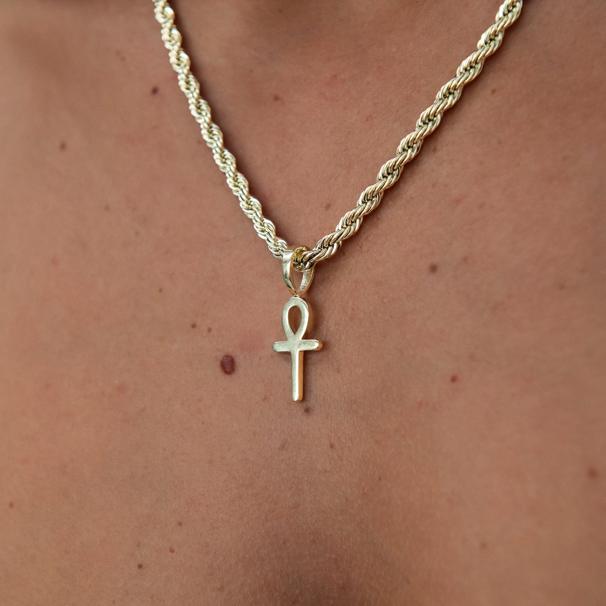 GLD Women Micro Simple Ankh Cross Pendant in Yellow Gold