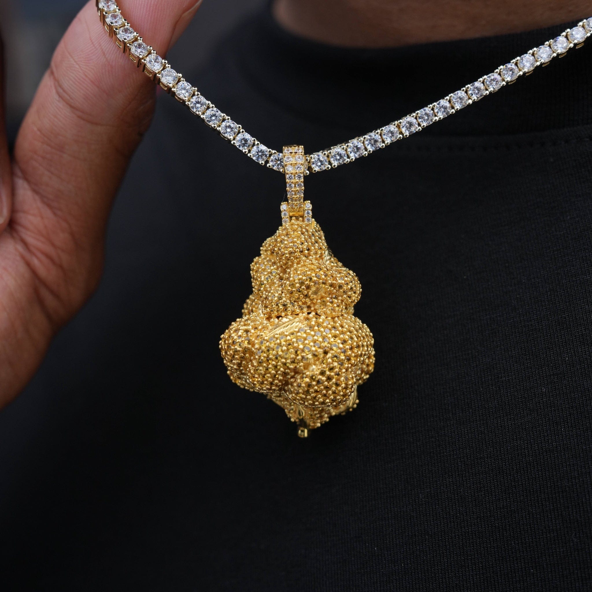 GLD Men The Golden Nugget Pendant in Yellow Gold