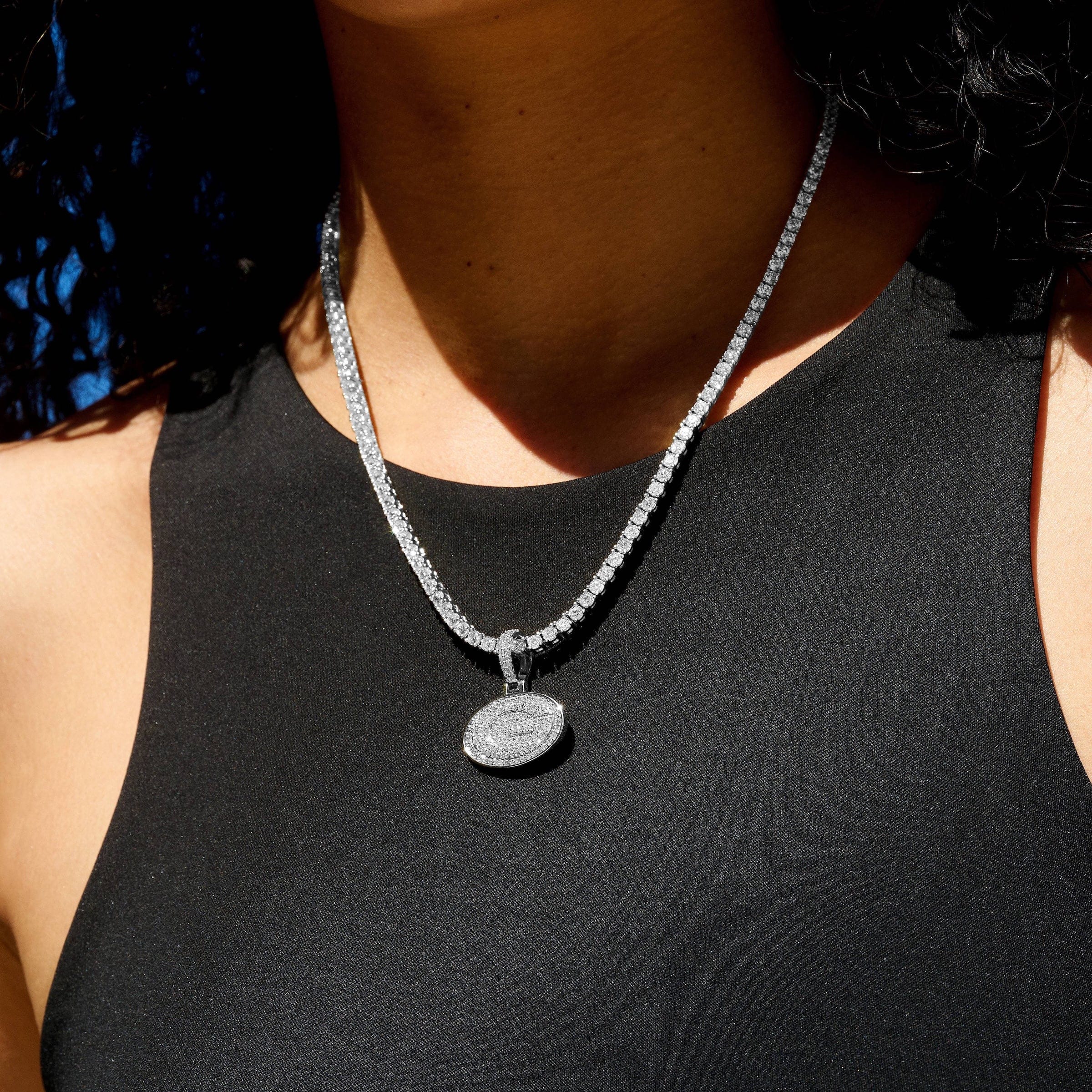 GLD Women Green Bay Packers Official NFL Micro Logo Pendant in White Gold