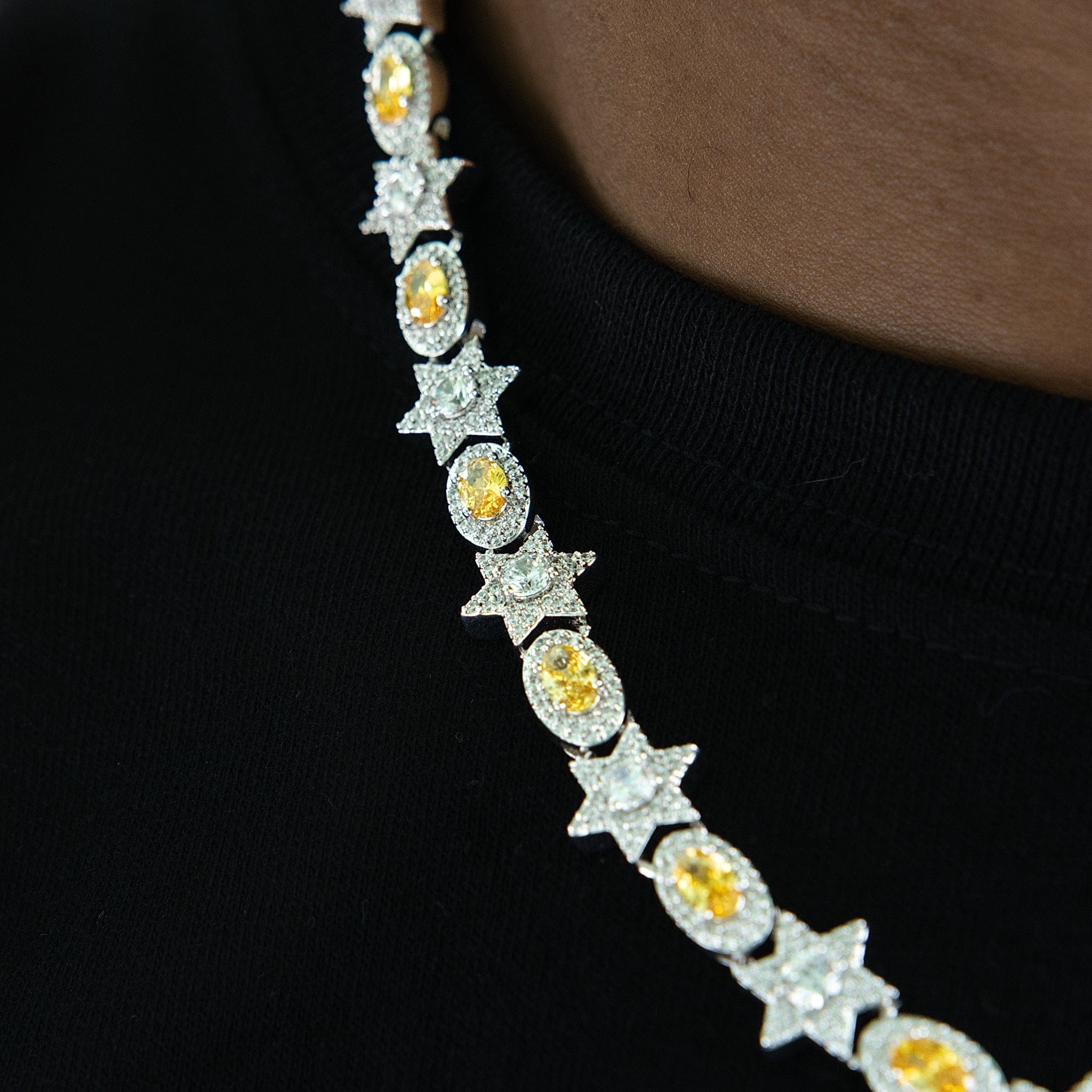 GLD Men Iced Canary Star Oval Chain in White Gold - 12 mm