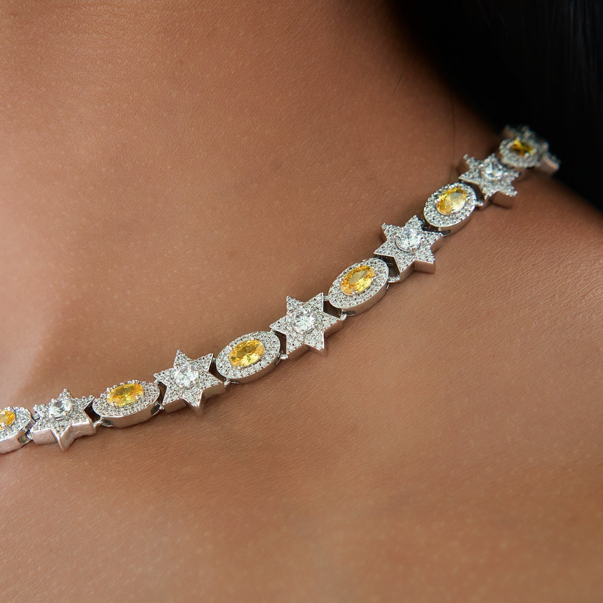 GLD Women Iced Canary Star Oval Chain in White Gold - 12 mm