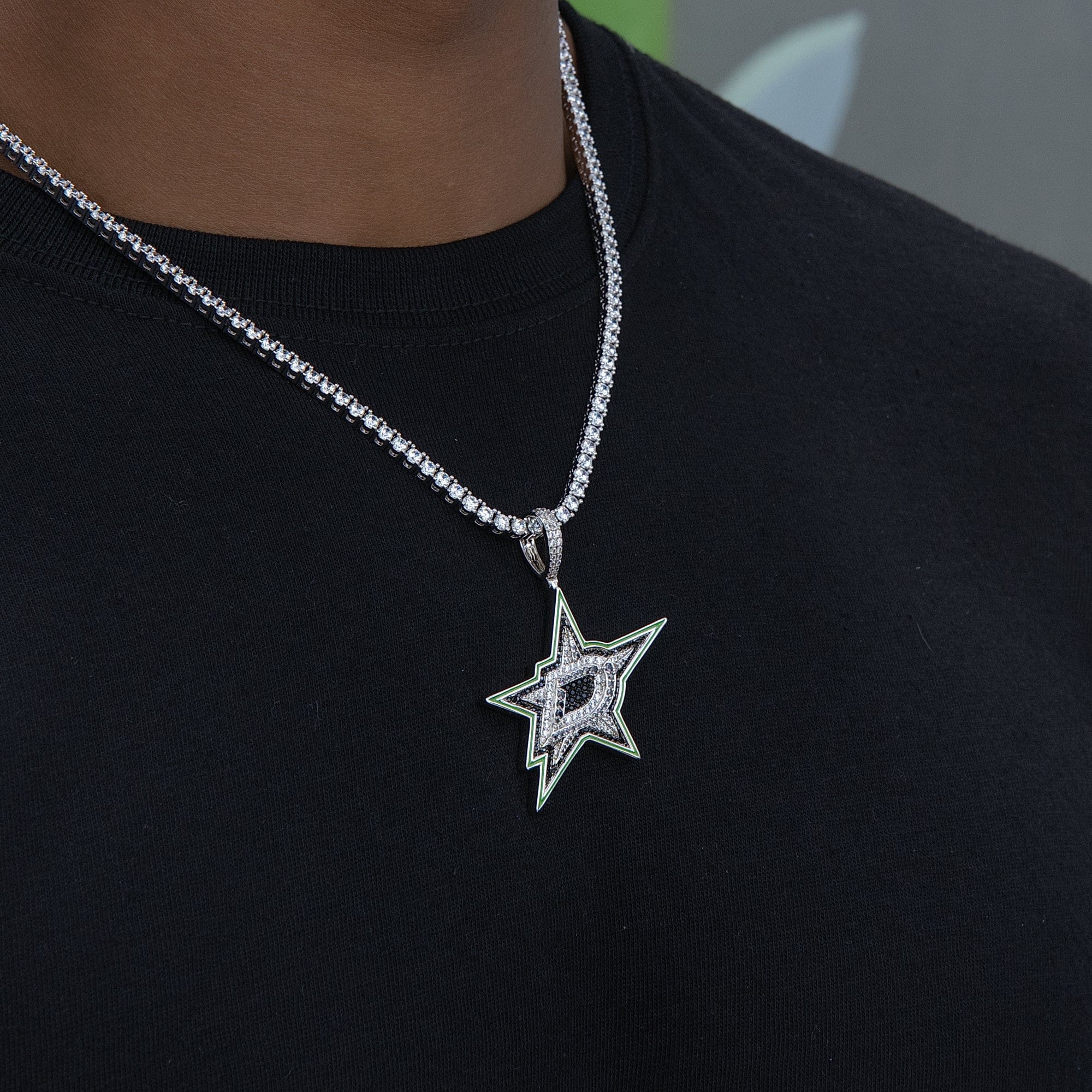 GLD Men Dallas Stars Official NHL Logo Pendant in White Gold