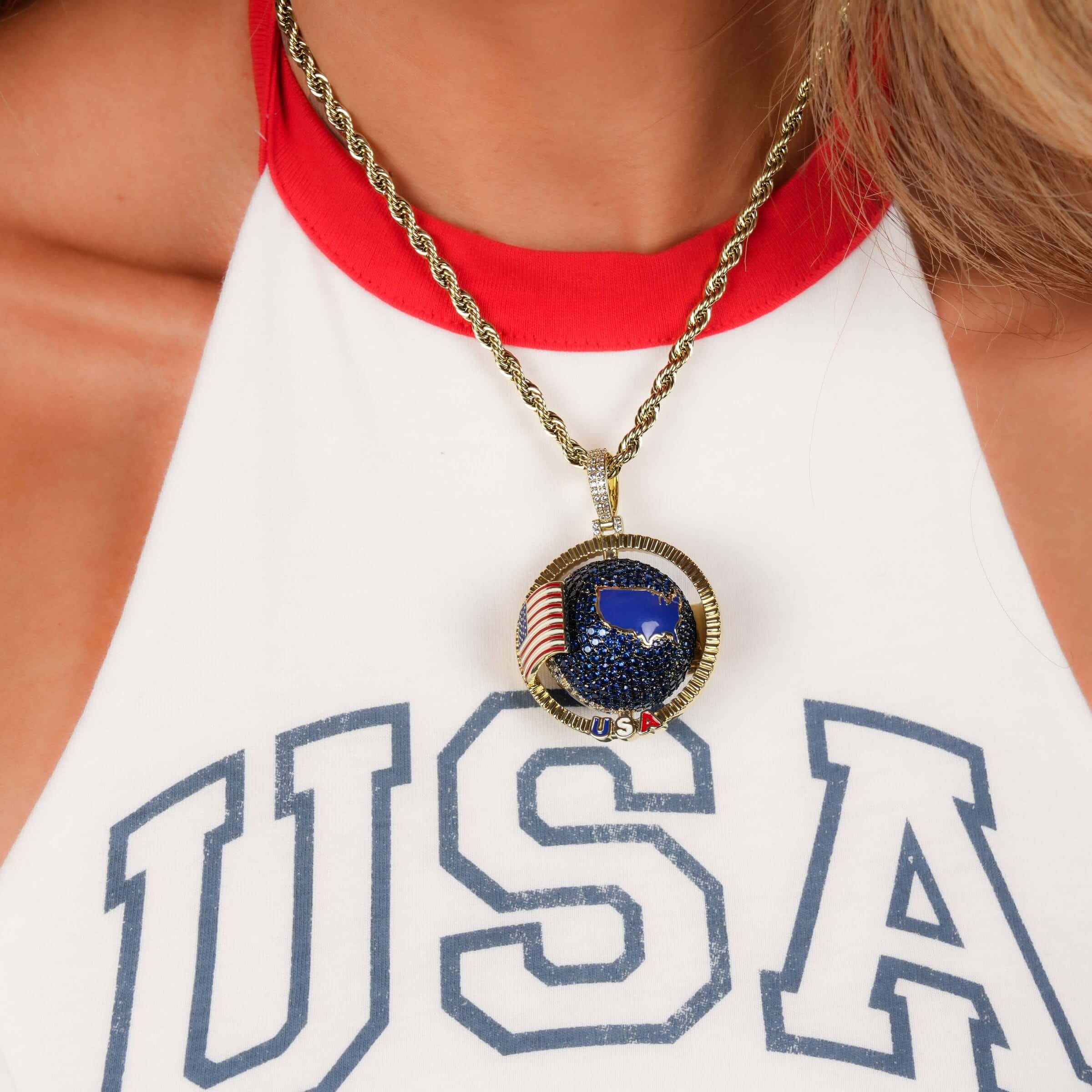 GLD Women Diamond USA Spinning Globe Flag Pendant in Yellow Gold