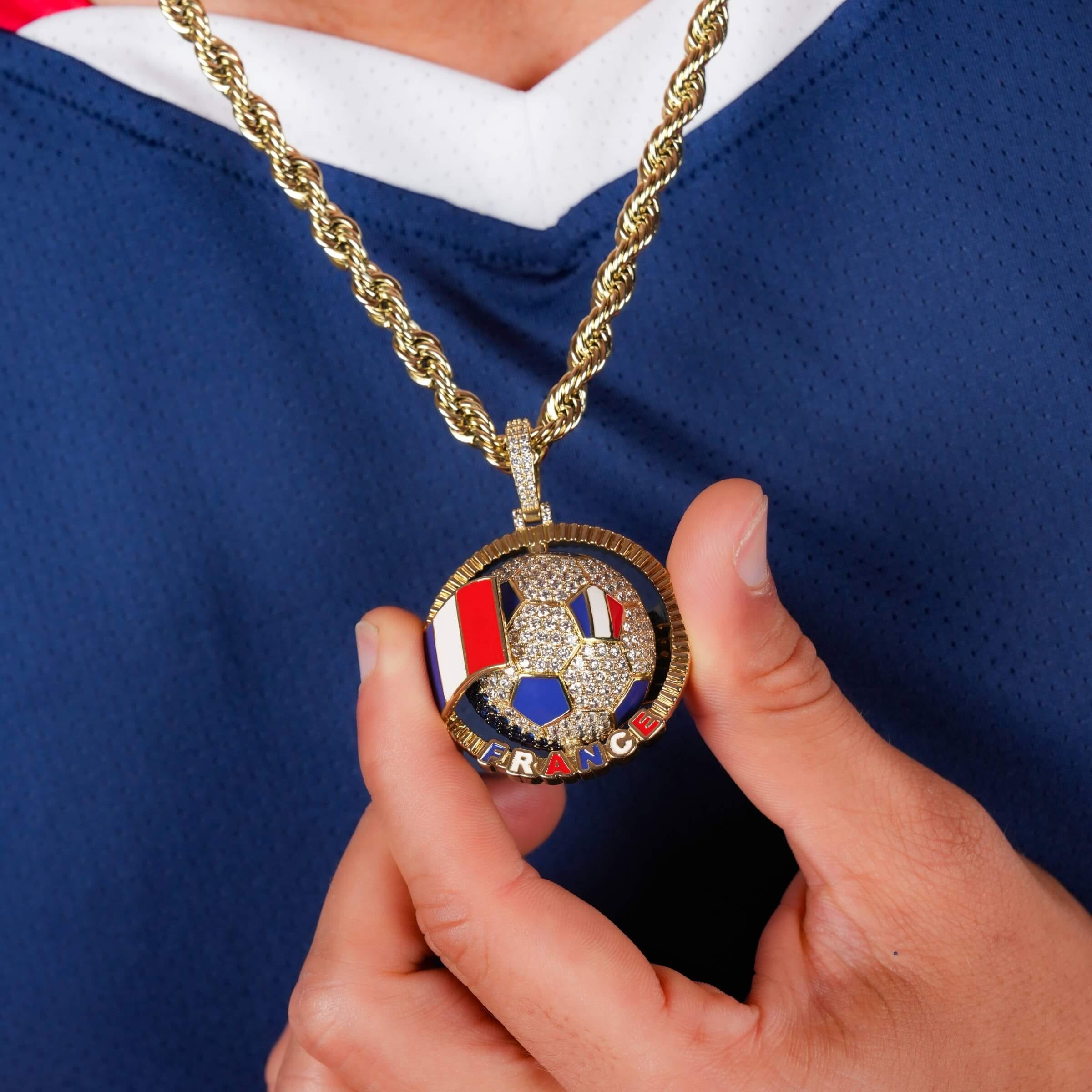 GLD Men Diamond France Spinning Globe Flag Pendant in Yellow Gold