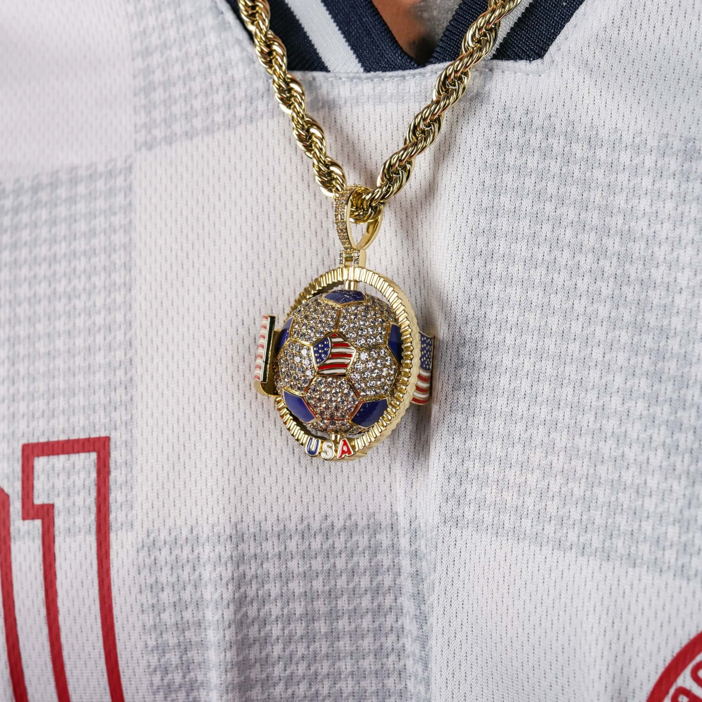 GLD Men Diamond USA Spinning Globe Flag Pendant in Yellow Gold