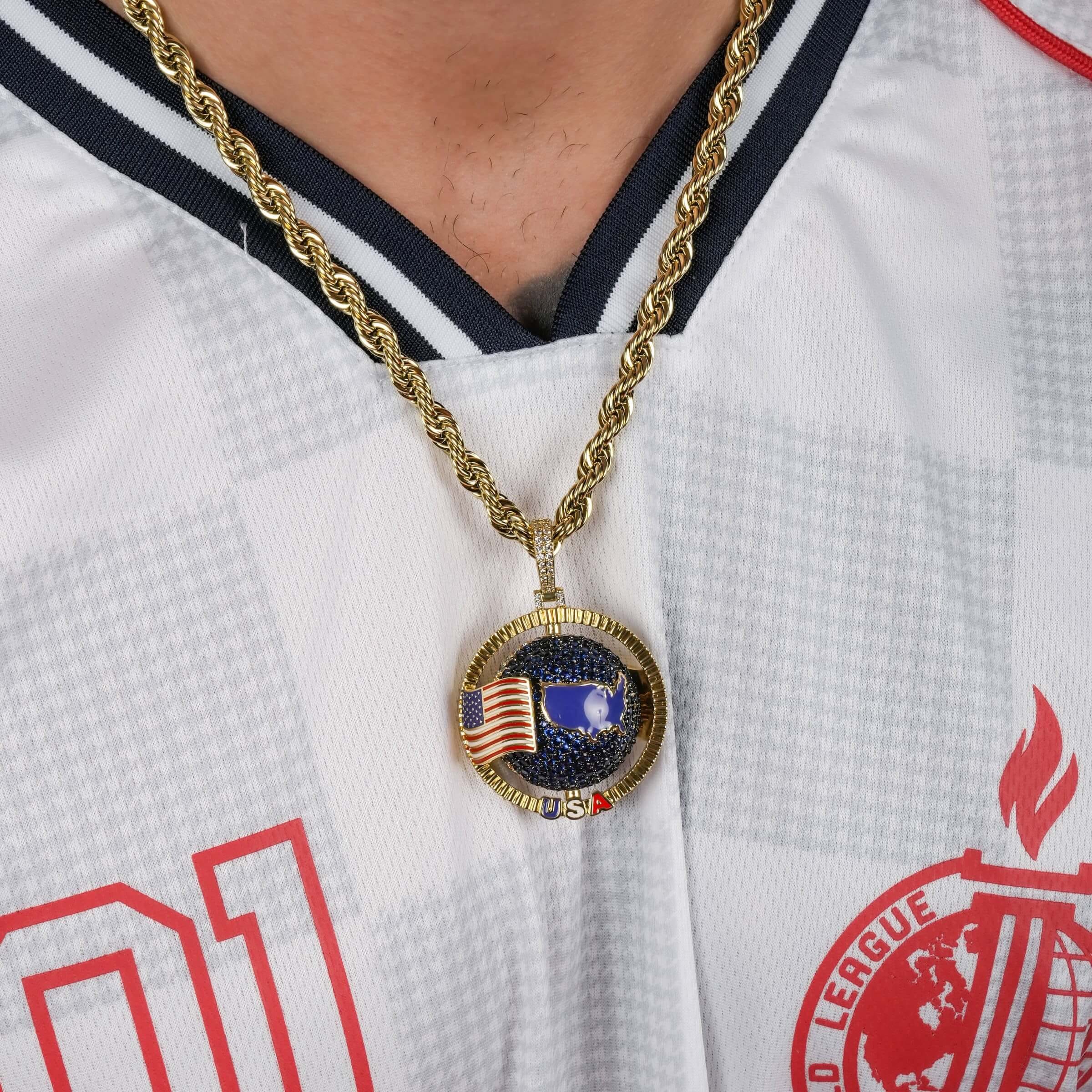 GLD Men Diamond USA Spinning Globe Flag Pendant in Yellow Gold