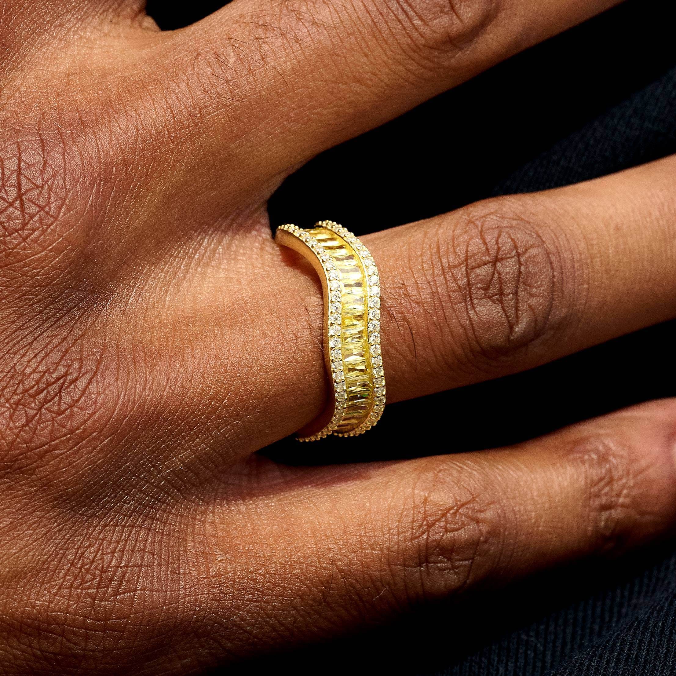 GLD Men Iced Curve Ring in Yellow Gold Vermeil