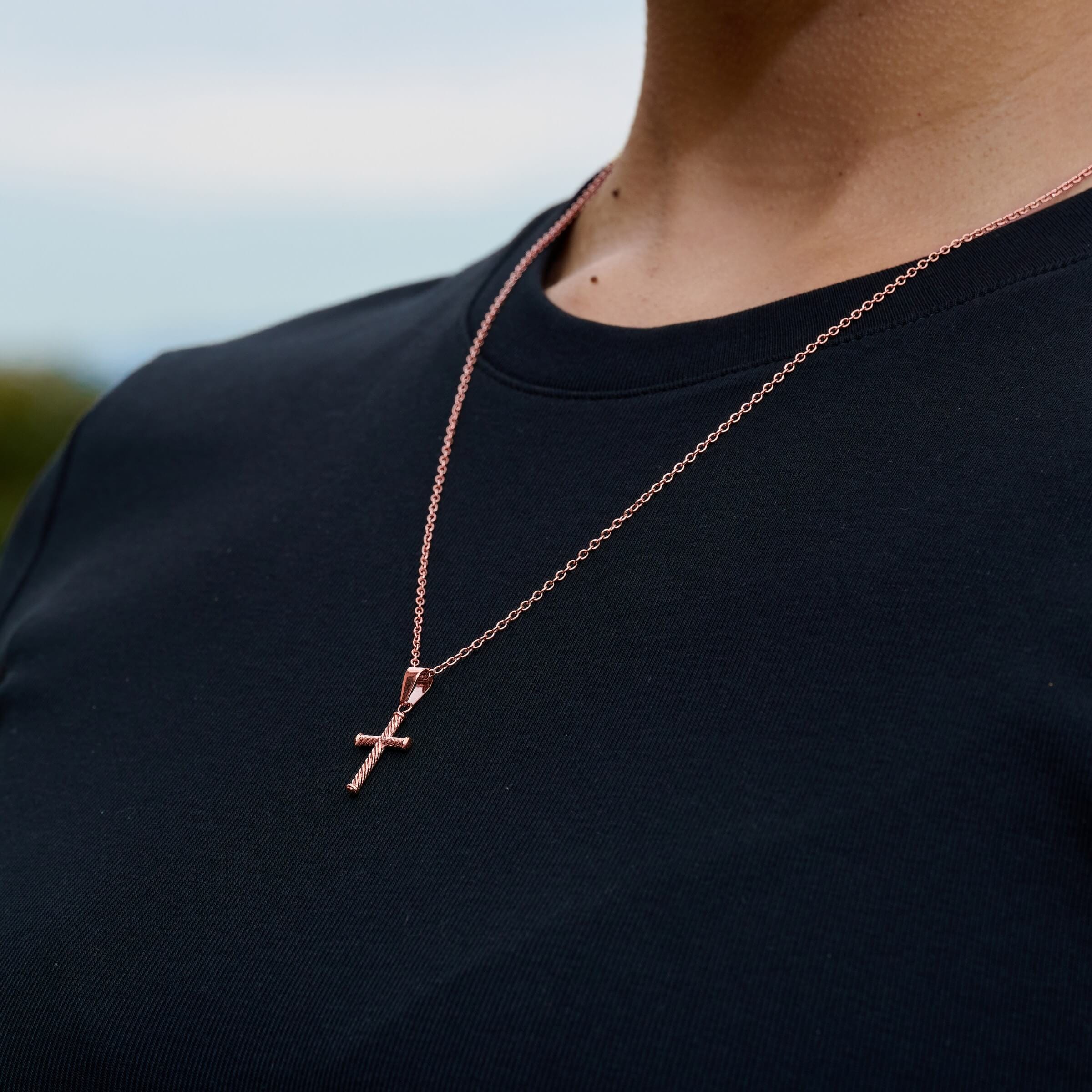 GLD PROMO - WOMEN Micro Twisted Rope Cross Pendant in Rose Gold