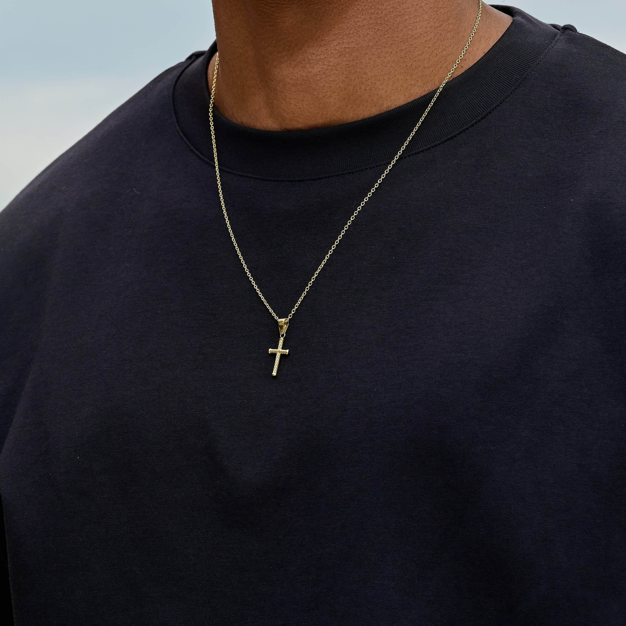 GLD PROMO Micro Twisted Rope Cross Pendant in Yellow Gold