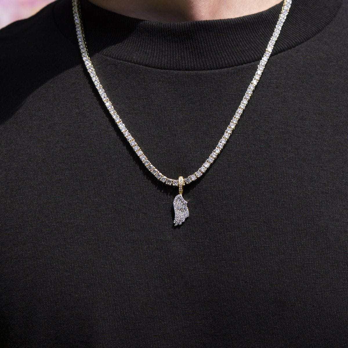 GLD Men Micro Angel Wing Pendant