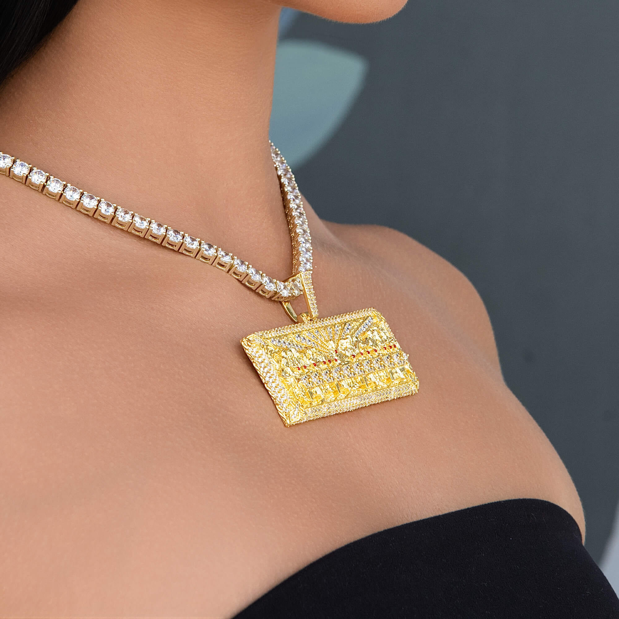 GLD Women Large Iced The Last Supper Pendant in Yellow Gold