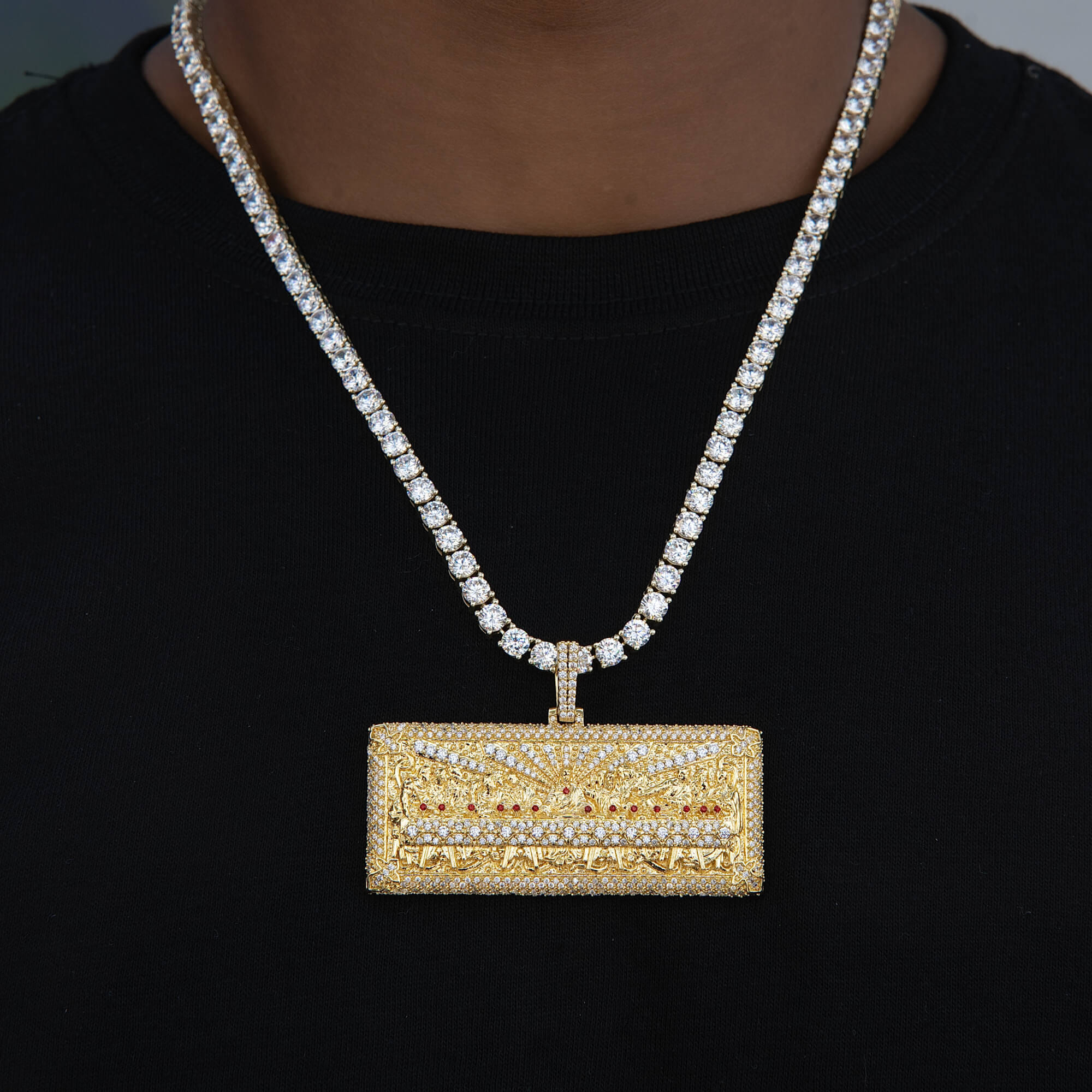 GLD Men Large Iced The Last Supper Pendant in Yellow Gold