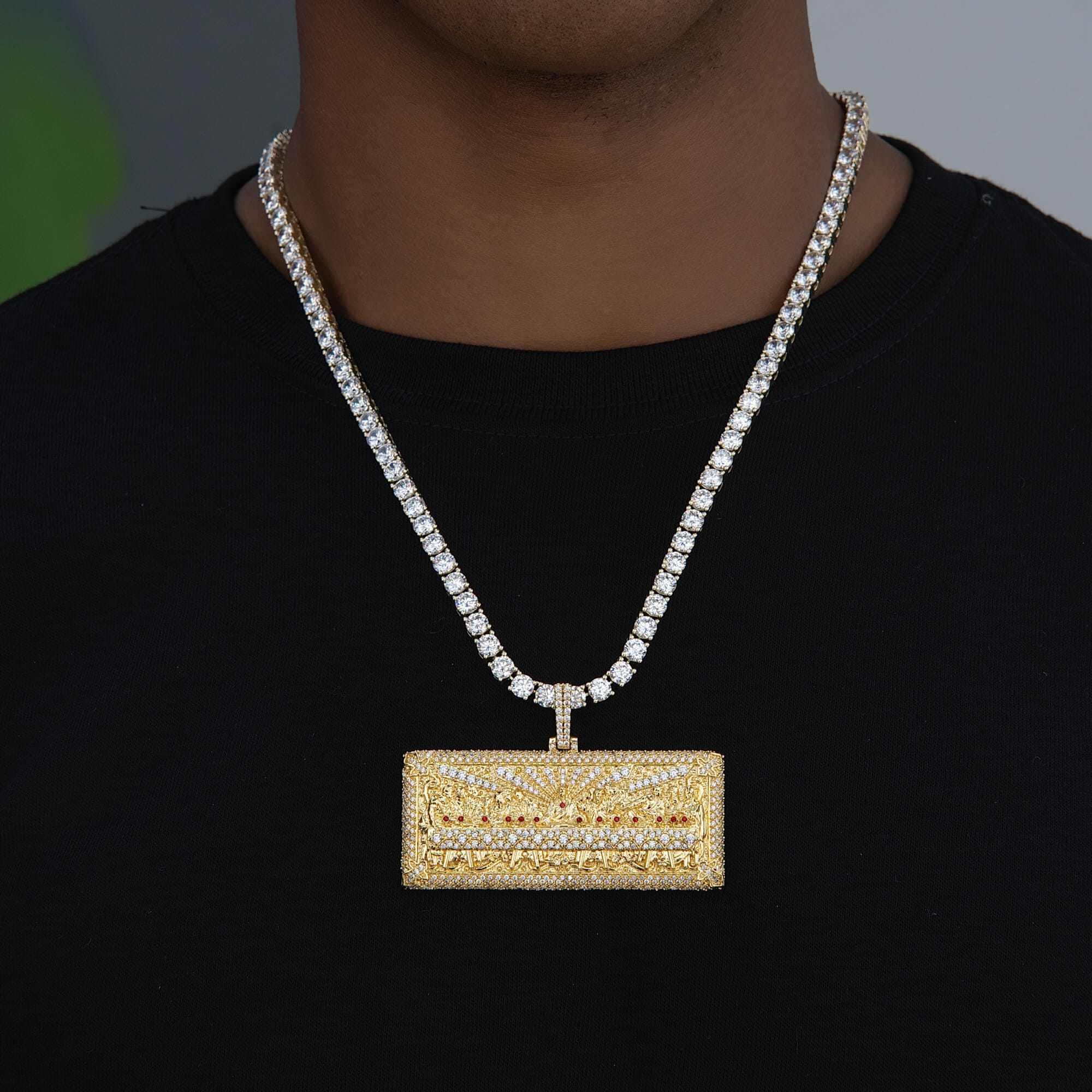 GLD Men Large Iced The Last Supper Pendant in Yellow Gold