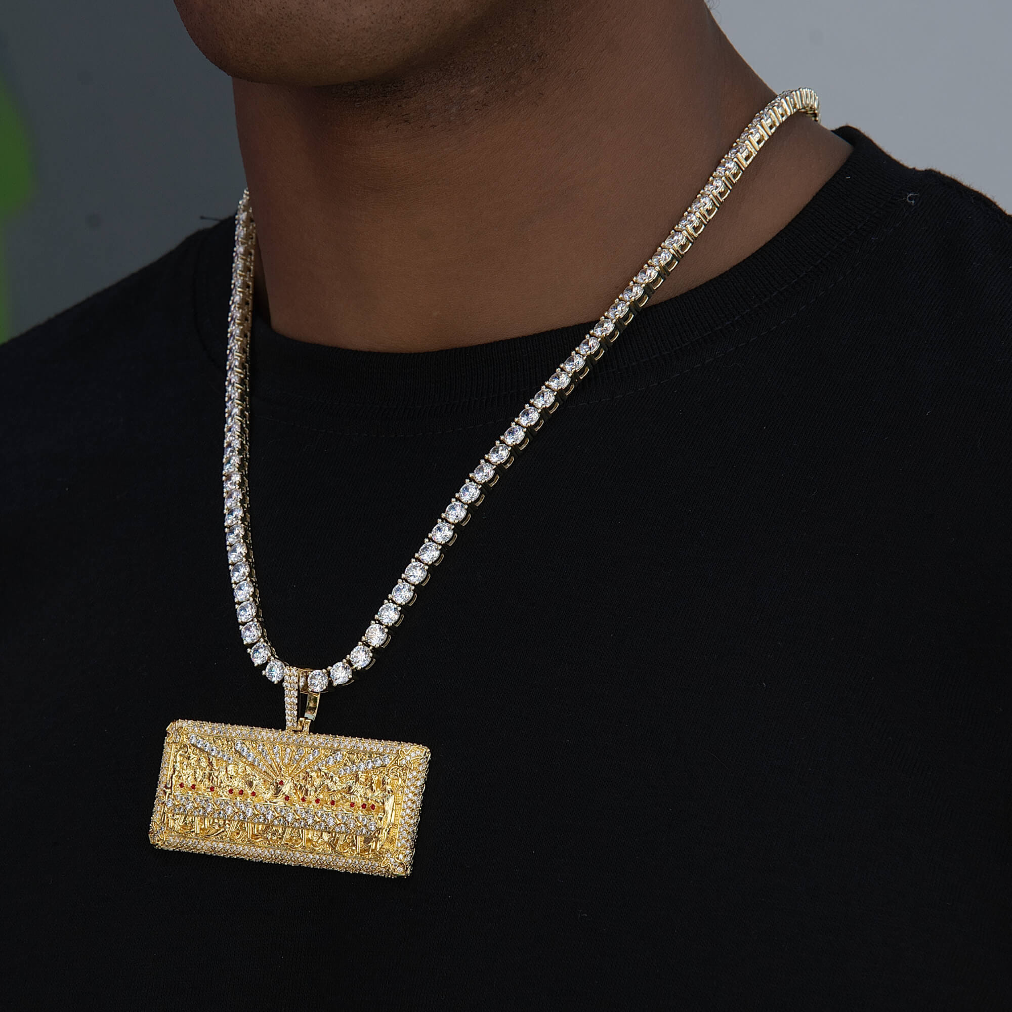 GLD Men Large Iced The Last Supper Pendant in Yellow Gold