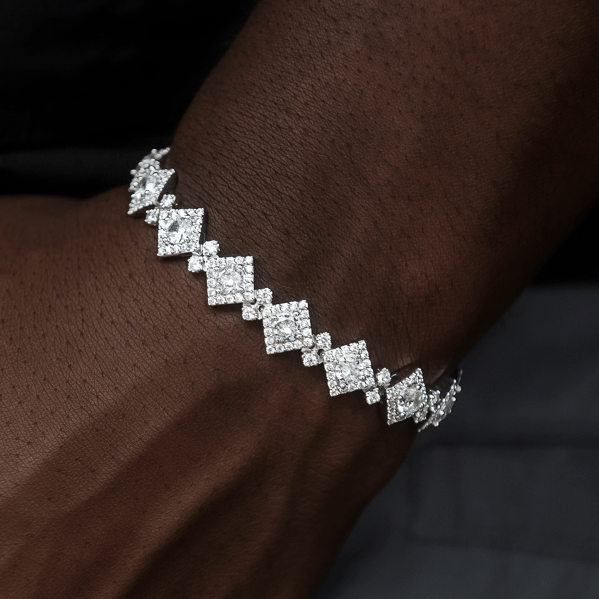 GLD PROMO Cloister Link Bracelet in White Gold