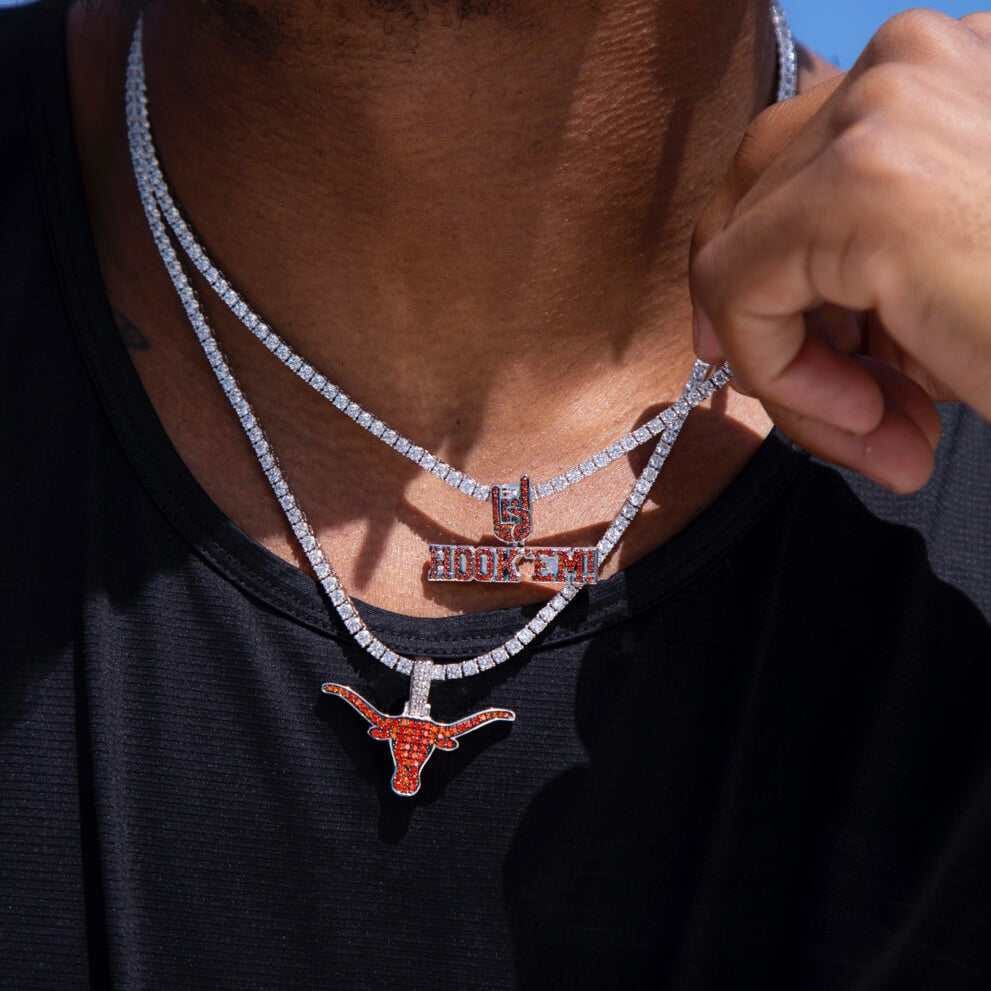 GLD PROMO Texas Longhorns Official NCAA “Hook Em! Pendant