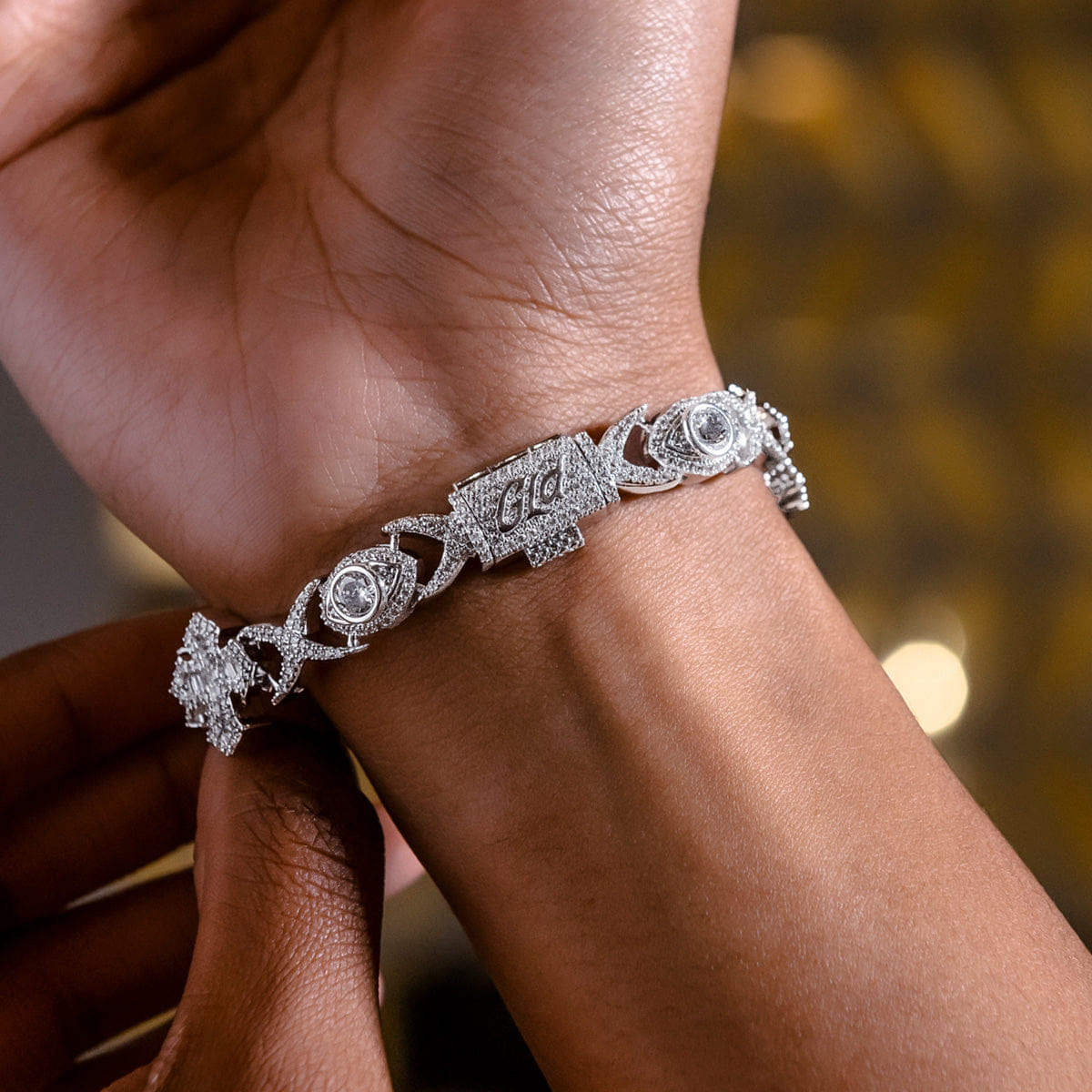 GLD Women Baguette Cross Evil Eye Bracelet