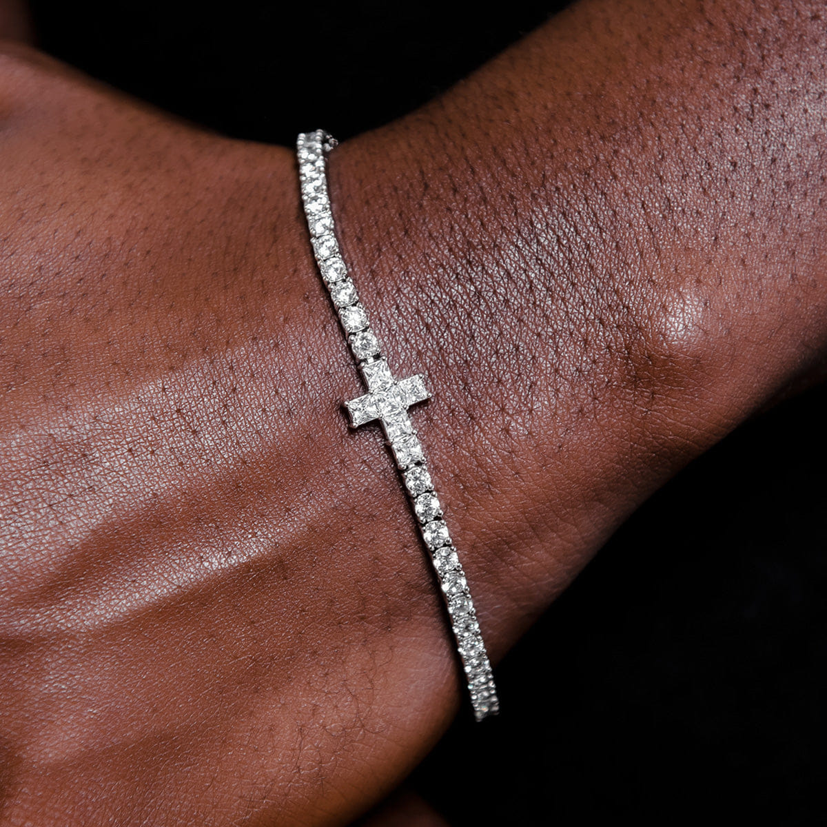 GLD Men Cross Tennis Bracelet