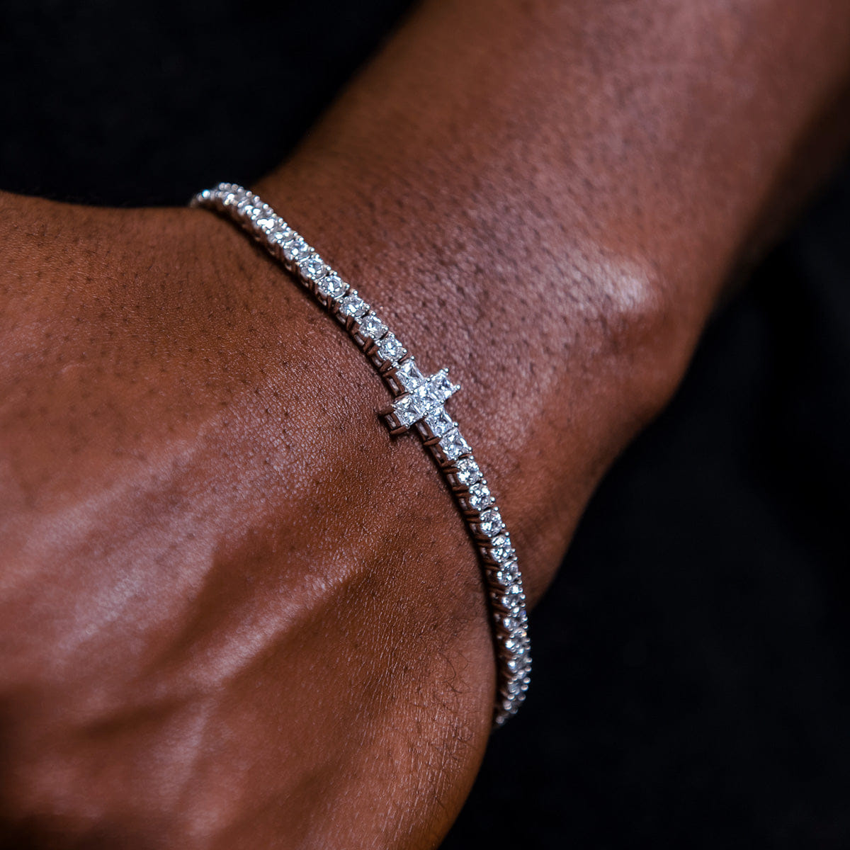 GLD Men Cross Tennis Bracelet