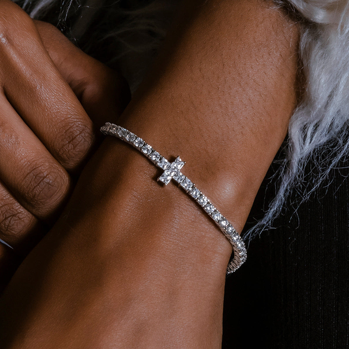 GLD Women Cross Tennis Bracelet