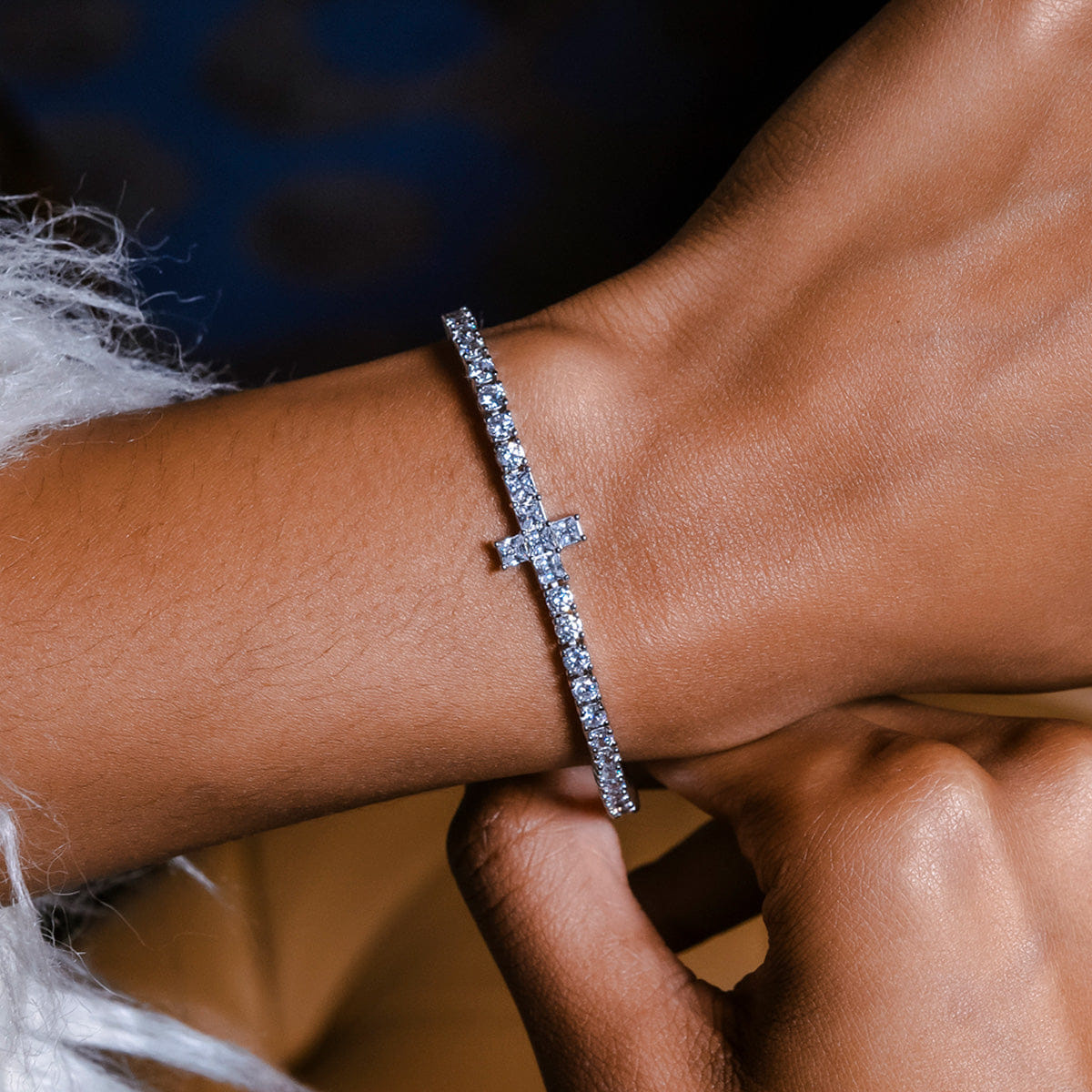 GLD Women Cross Tennis Bracelet