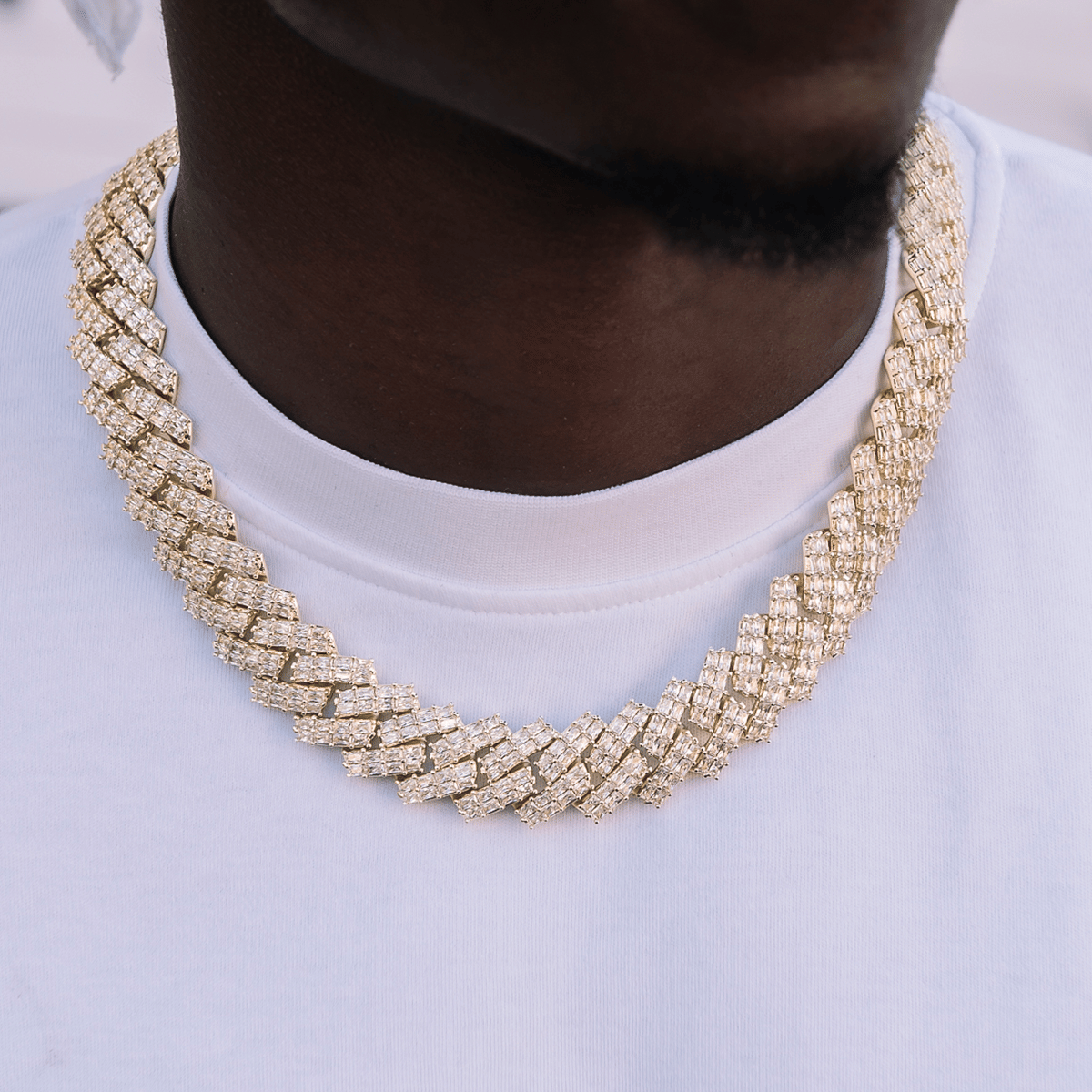 GLD Men Baguette Prong Set Cuban Chain in Yellow Gold - 19 mm