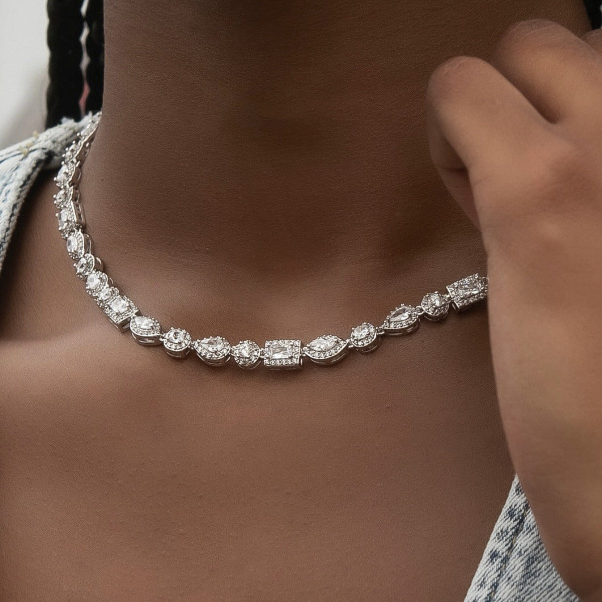 GLD Women Mixed Diamond Pave Necklace in White Gold
