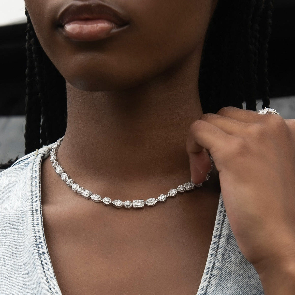 GLD Women Mixed Diamond Pave Necklace in White Gold