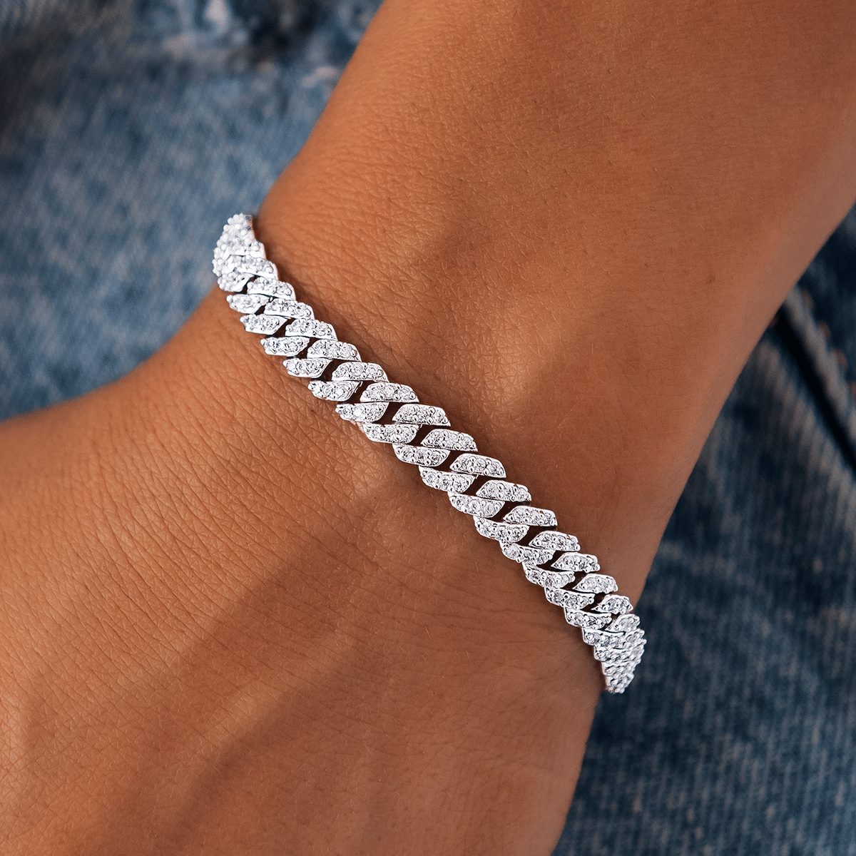 GLD Women Micro Diamond Prong Cuban Bracelet in White Gold - 6 mm