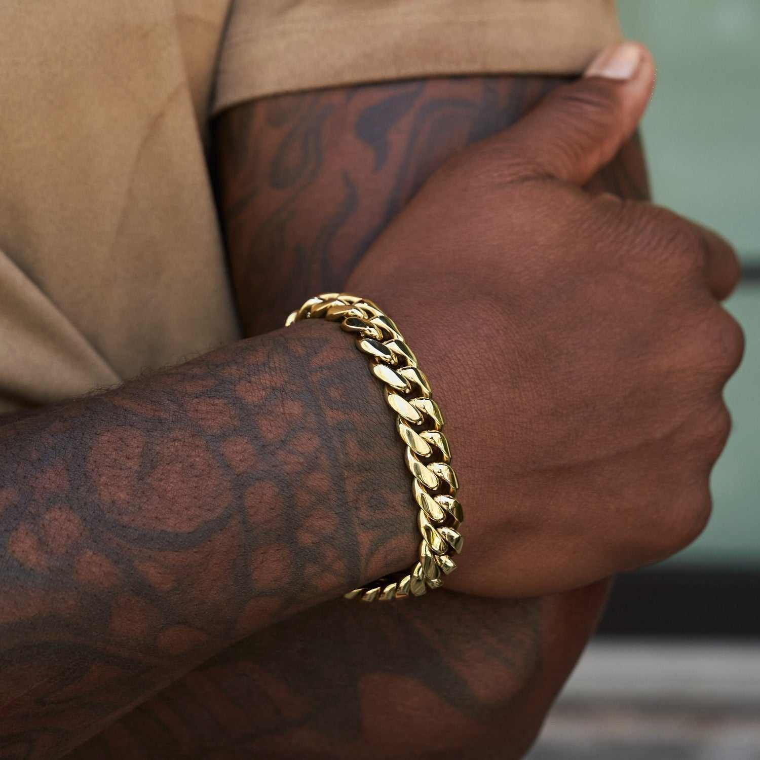 GLD Men Signature Cuban Link Bracelet in Yellow Gold - 12 mm