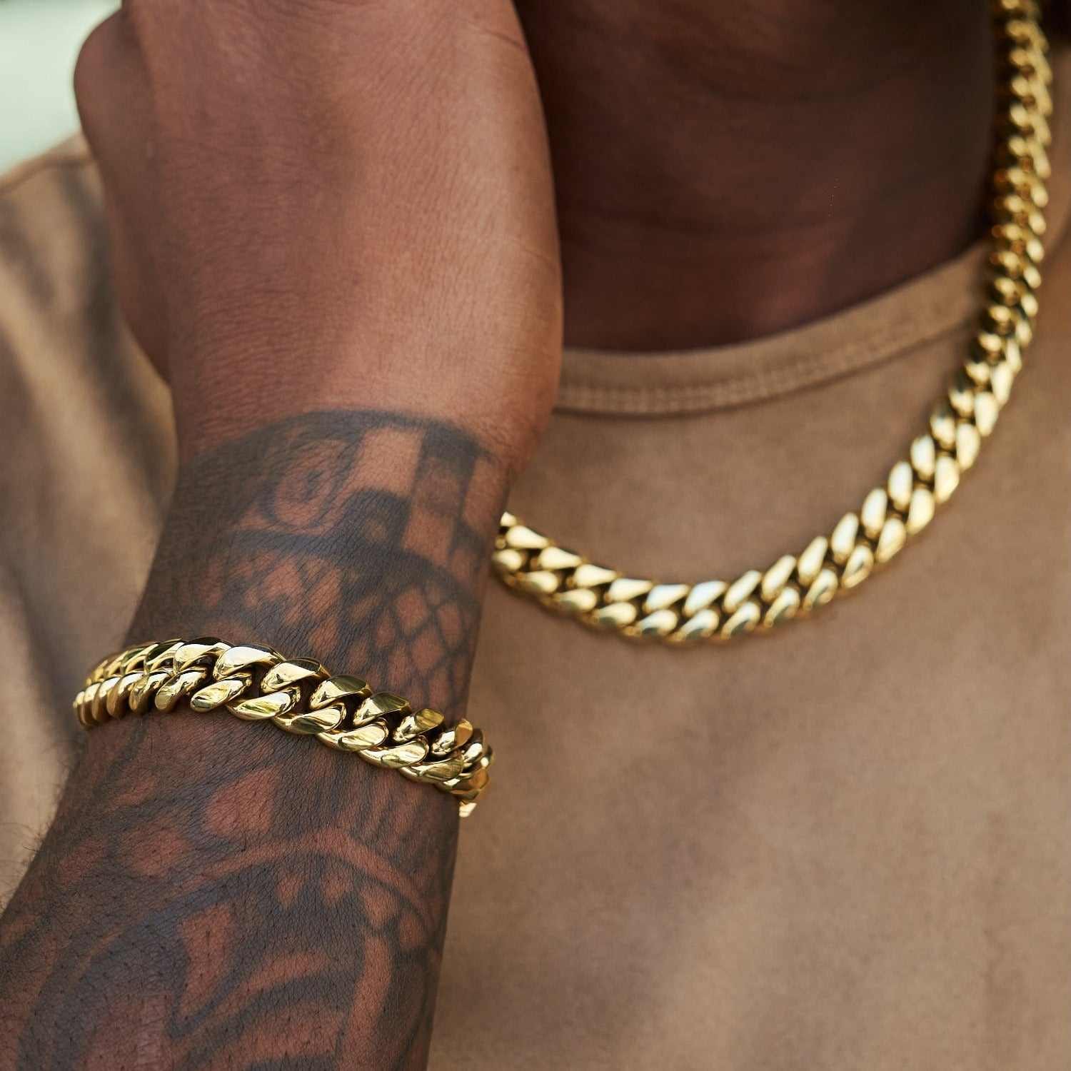 GLD Men Signature Cuban Link Bracelet in Yellow Gold - 12 mm