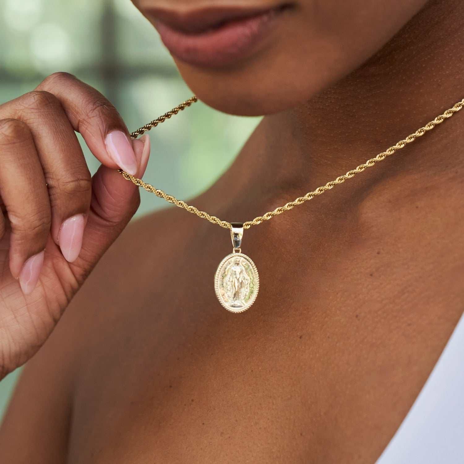 GLD Women Micro Lady of Guadalupe Pendant