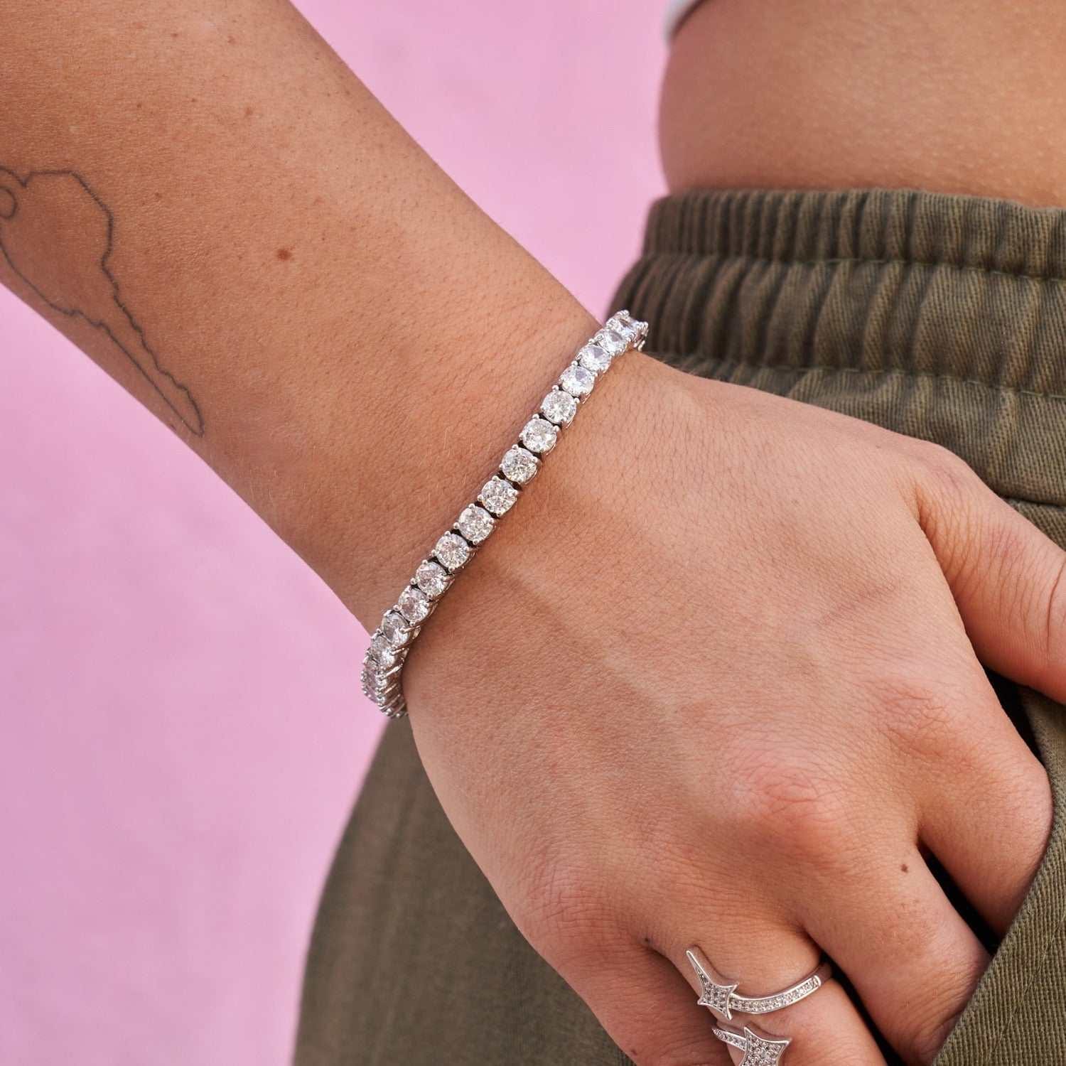 GLD Women Diamond Tennis Bracelet in White Gold - 5 mm