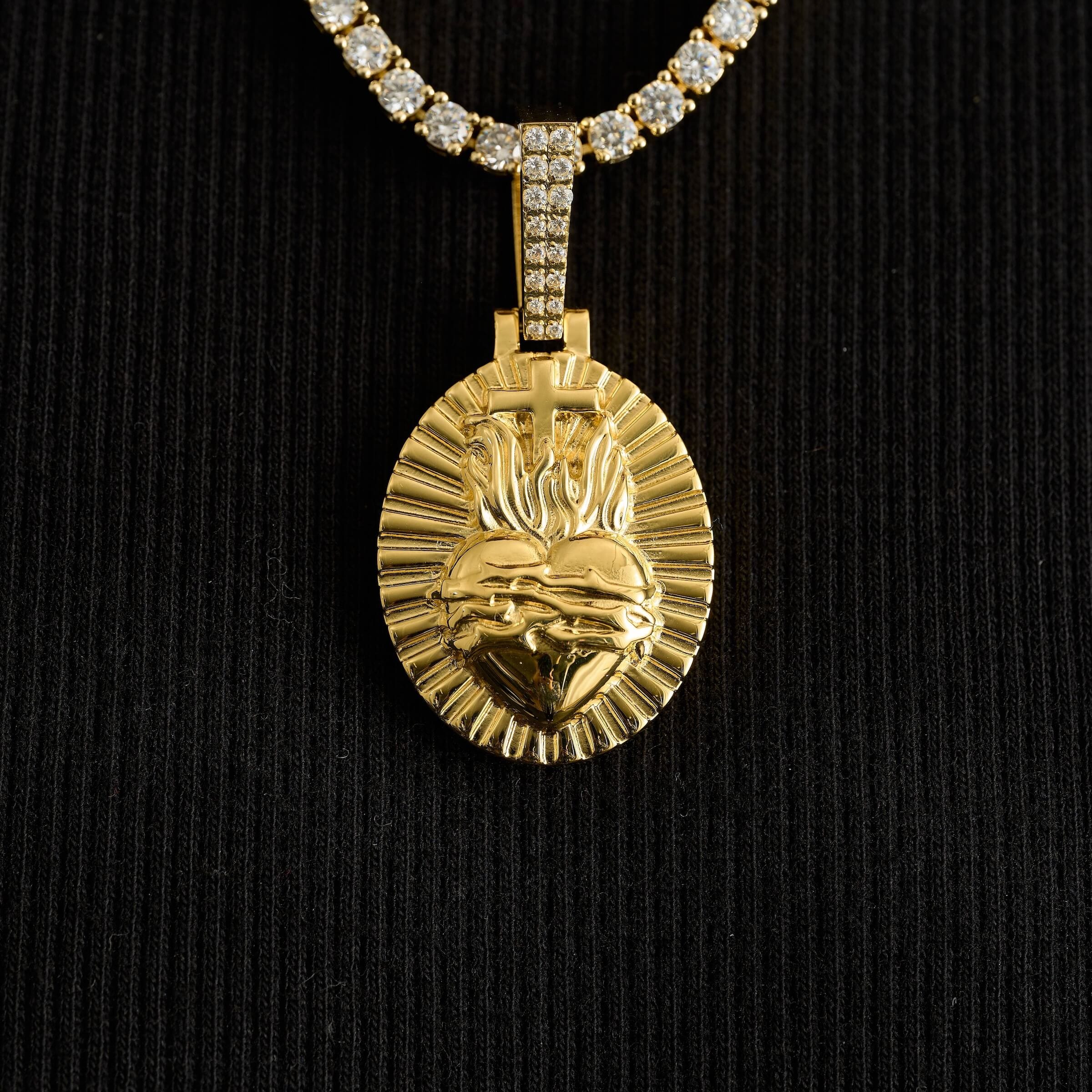 GLD Men Simple Fire Heart Cross Pendant in Yellow Gold